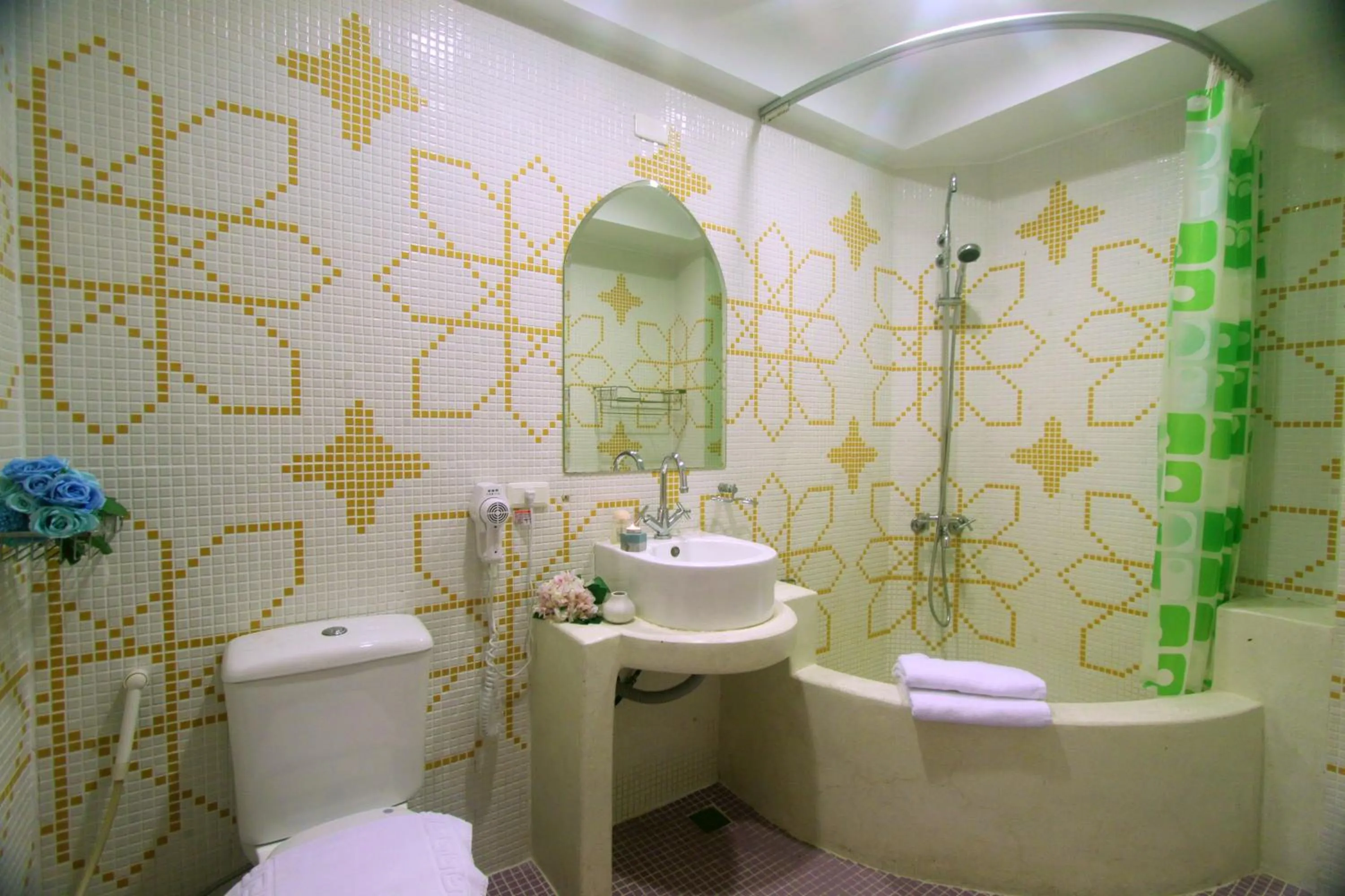 Moroccan Holiday Suite