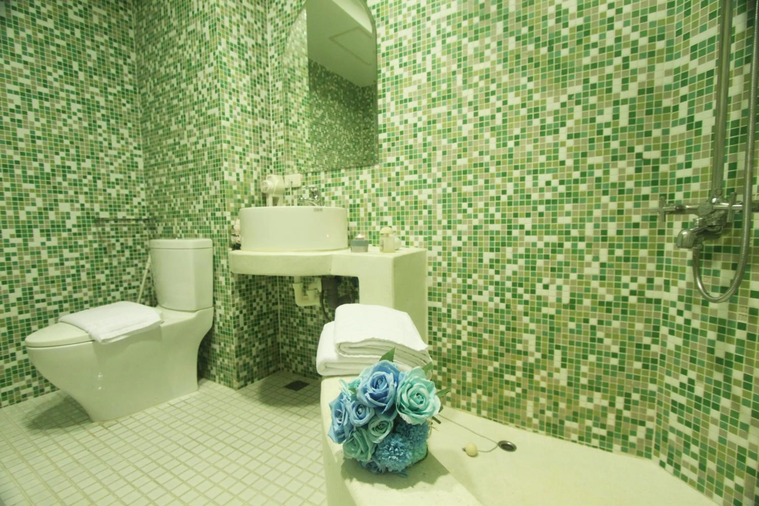Bathroom in Moroccan Holiday Suite