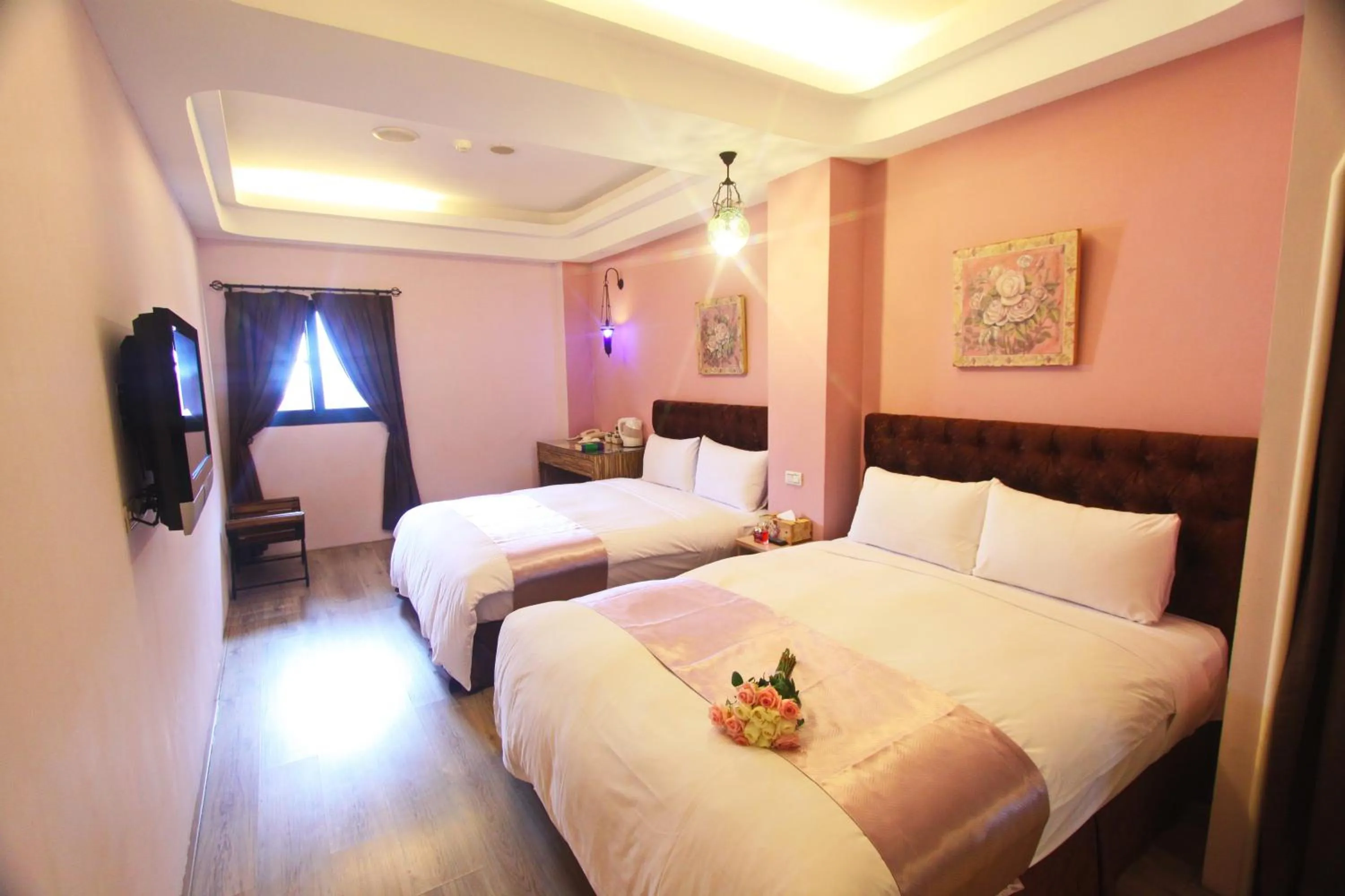 Decorative detail in Moroccan Holiday Suite