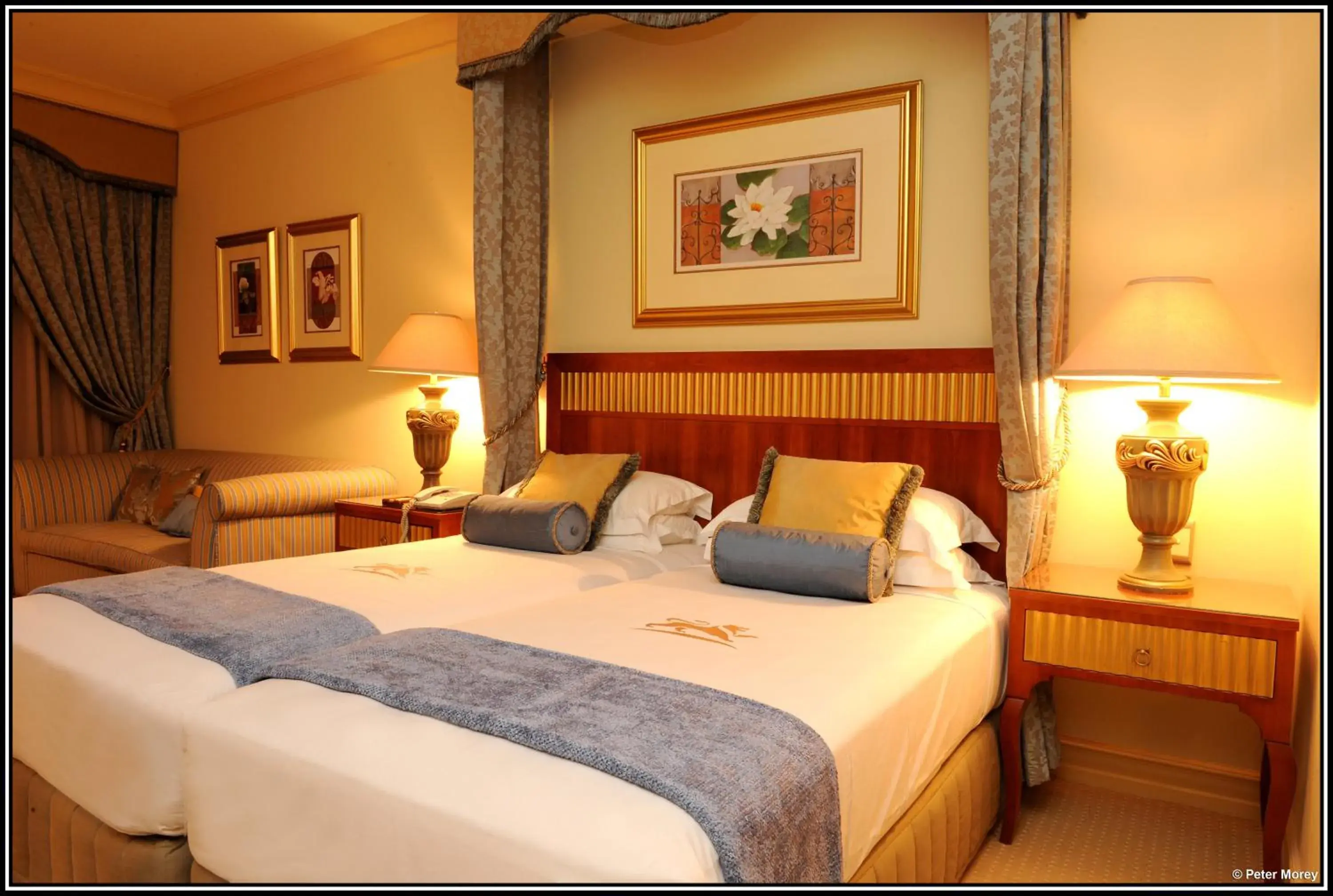 Deluxe King Room in Peermont D'oreale Grande at Emperors Palace Deluxe King Room in Peermont D'oreale Grande at Emperors Palace