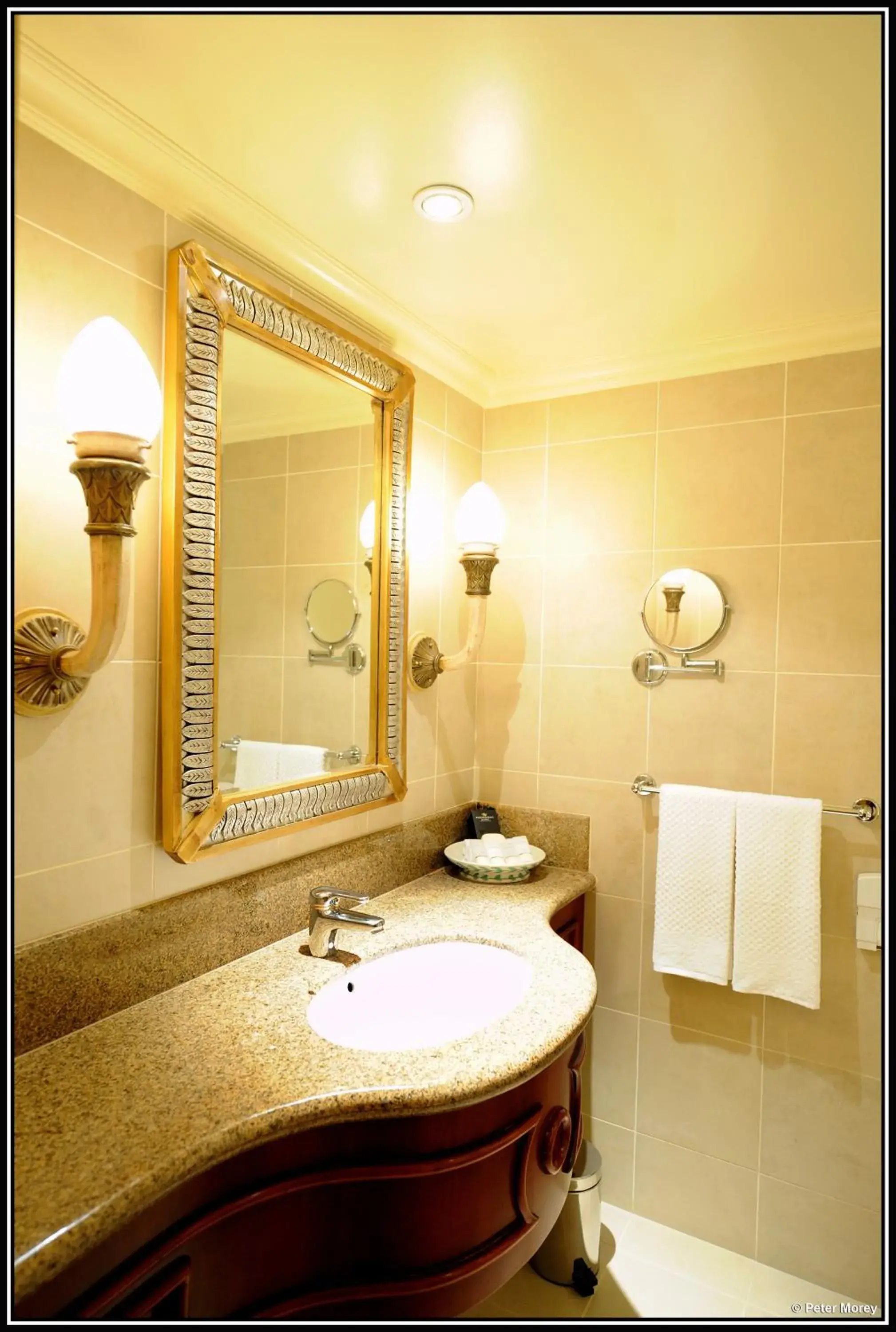 Double Room in Peermont D'oreale Grande at Emperors Palace Double Room in Peermont D'oreale Grande at Emperors Palace