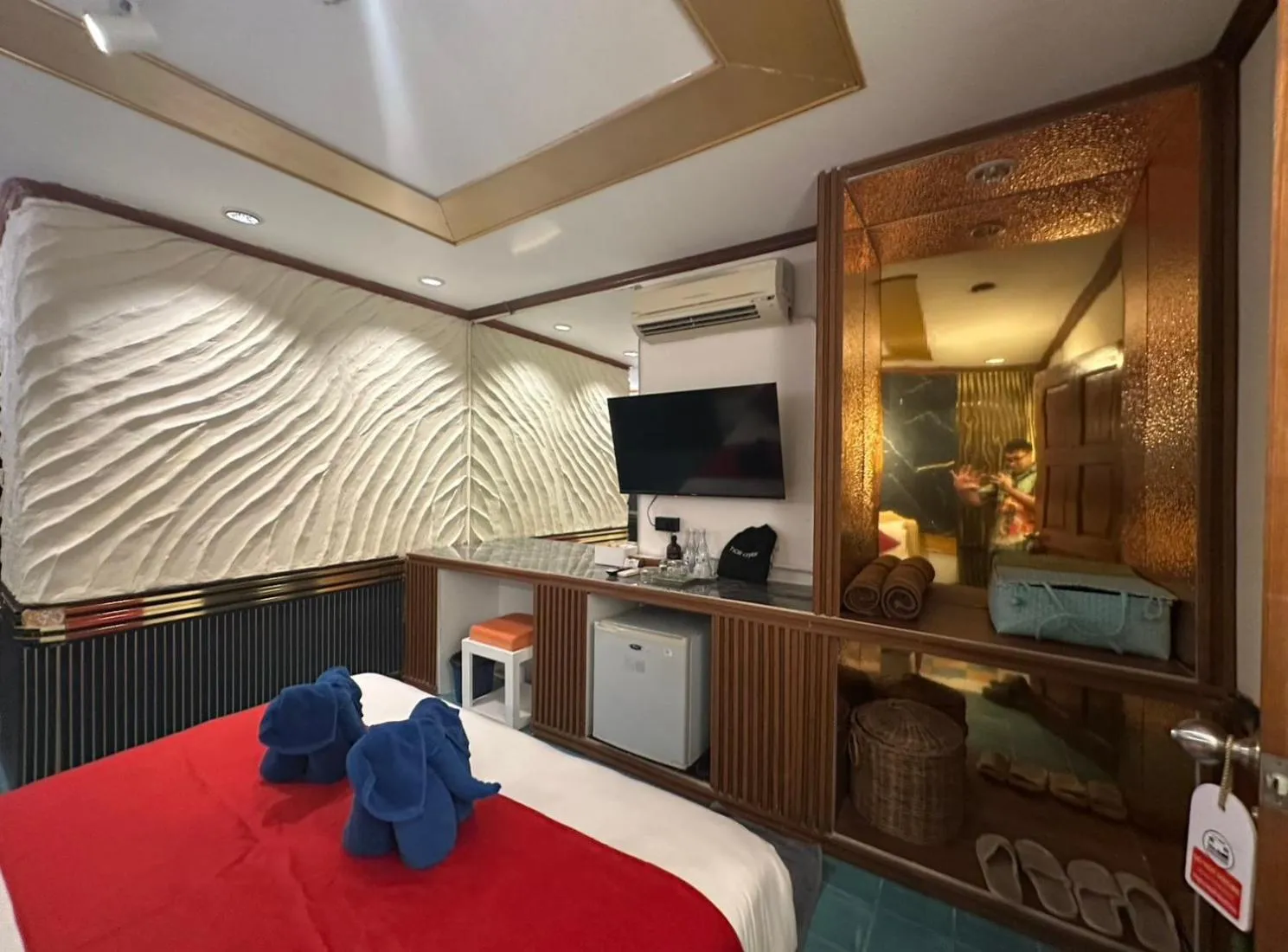 Bed in Koh Chang Resort