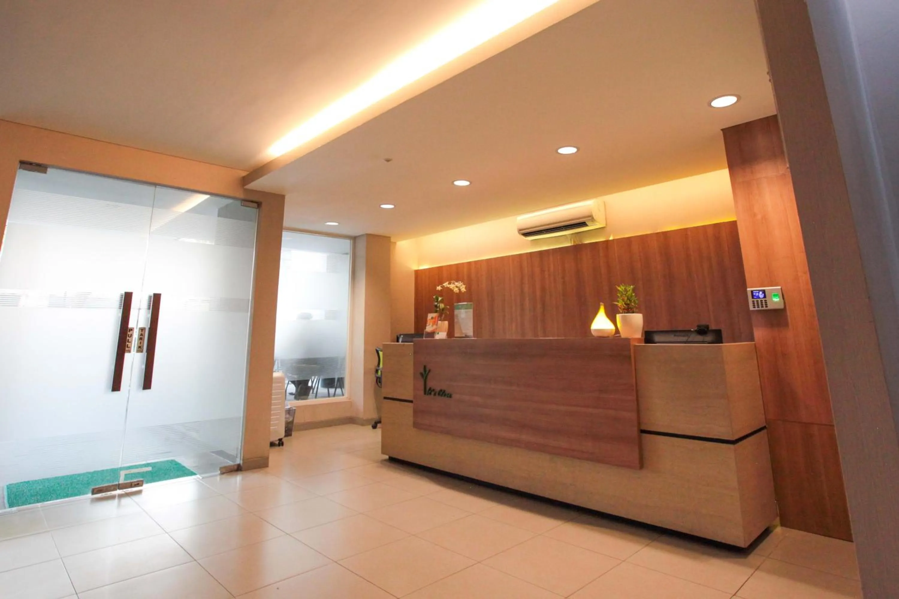 LeGreen Suite Kuningan