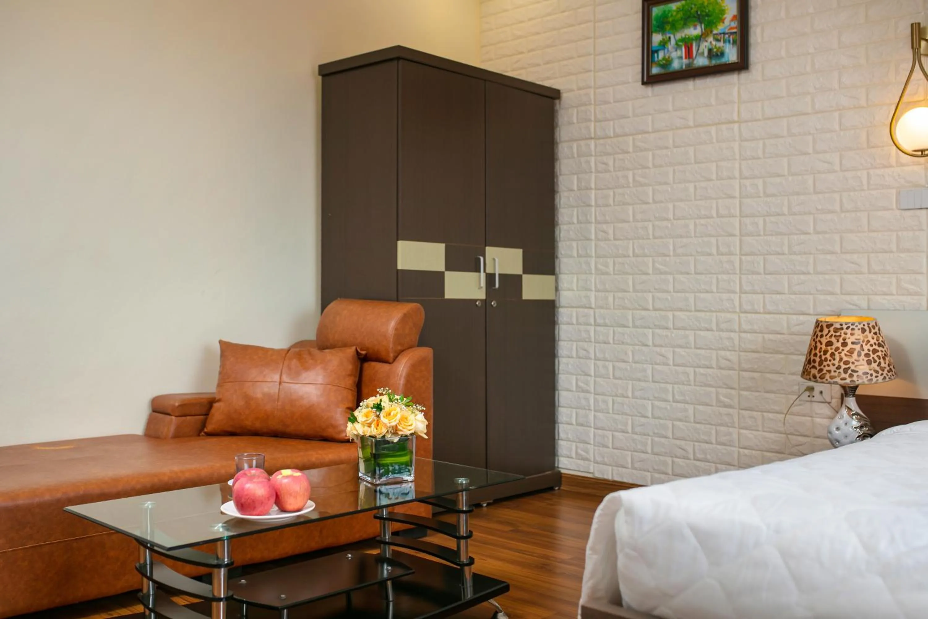 Living room, Bed in New Airport Hotel