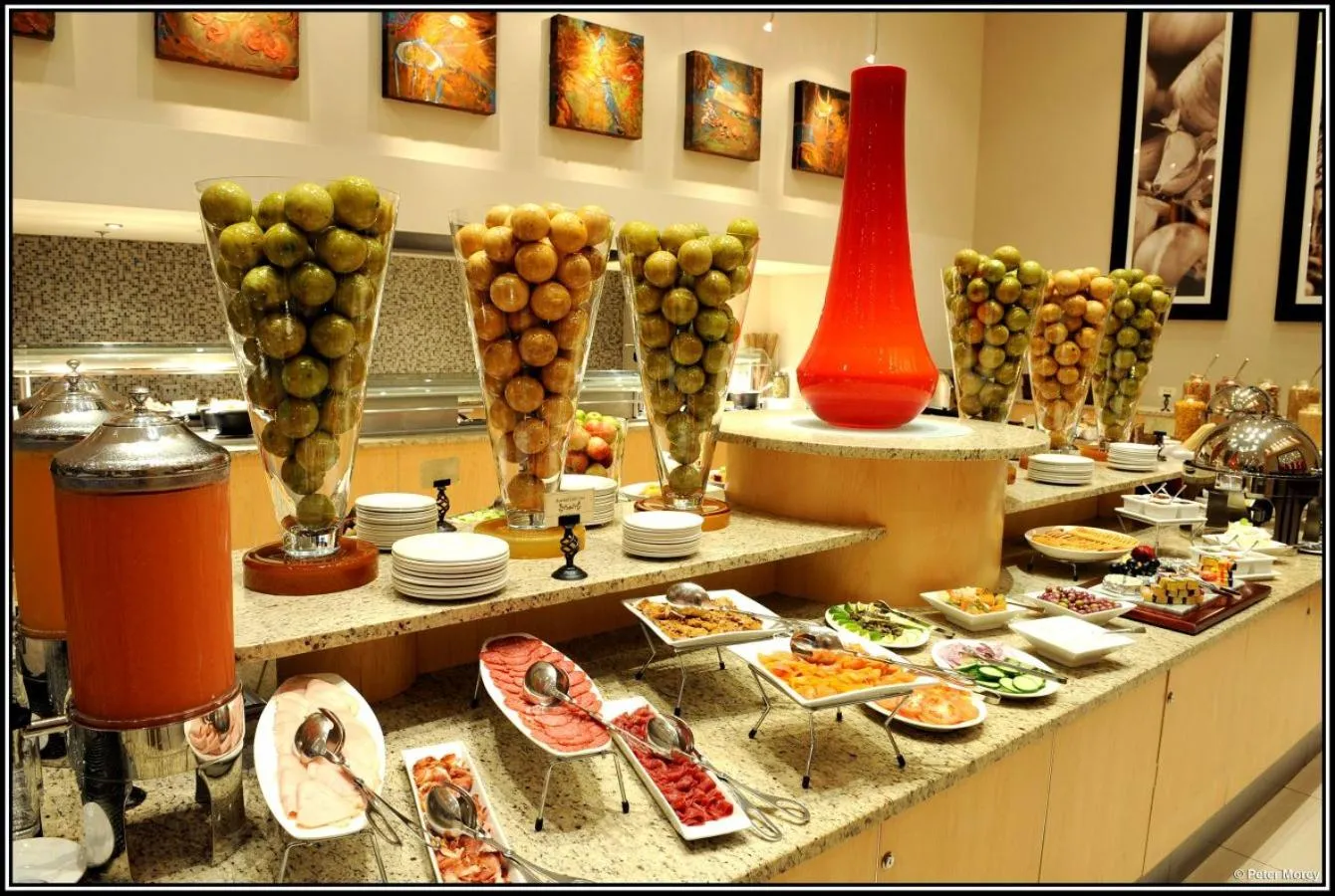 Restaurant/places to eat in Mondior at Emperors Palace