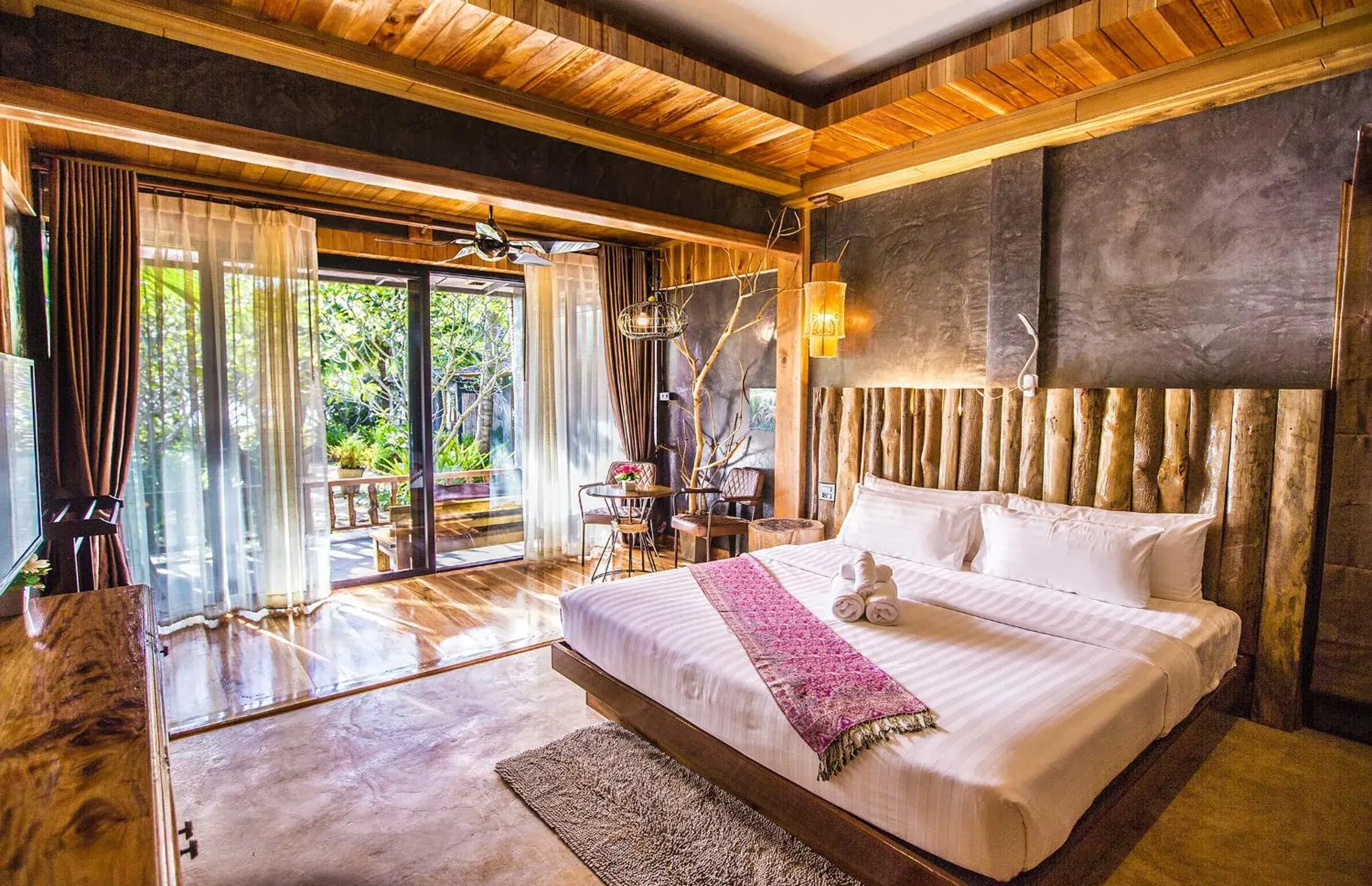 Anda Deluxe Room in Andalay Beach Resort Koh Libong Anda Deluxe Room in Andalay Beach Resort Koh Libong