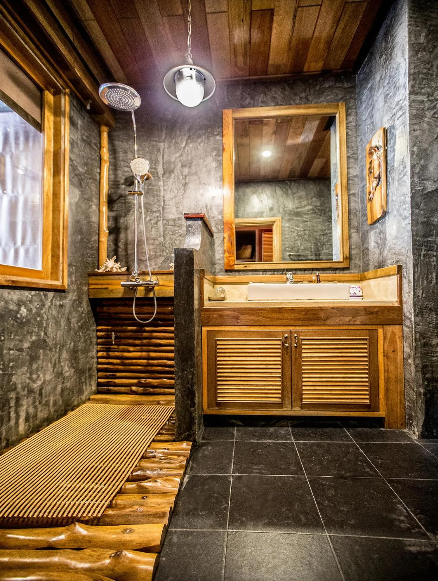 Anda Deluxe Room in Andalay Beach Resort Koh Libong