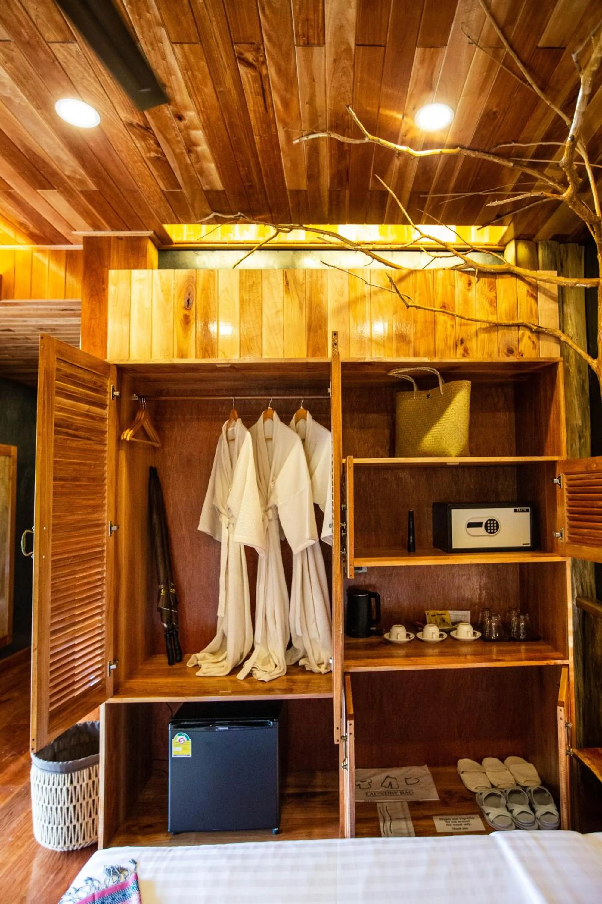 wardrobe in Andalay Beach Resort Koh Libong