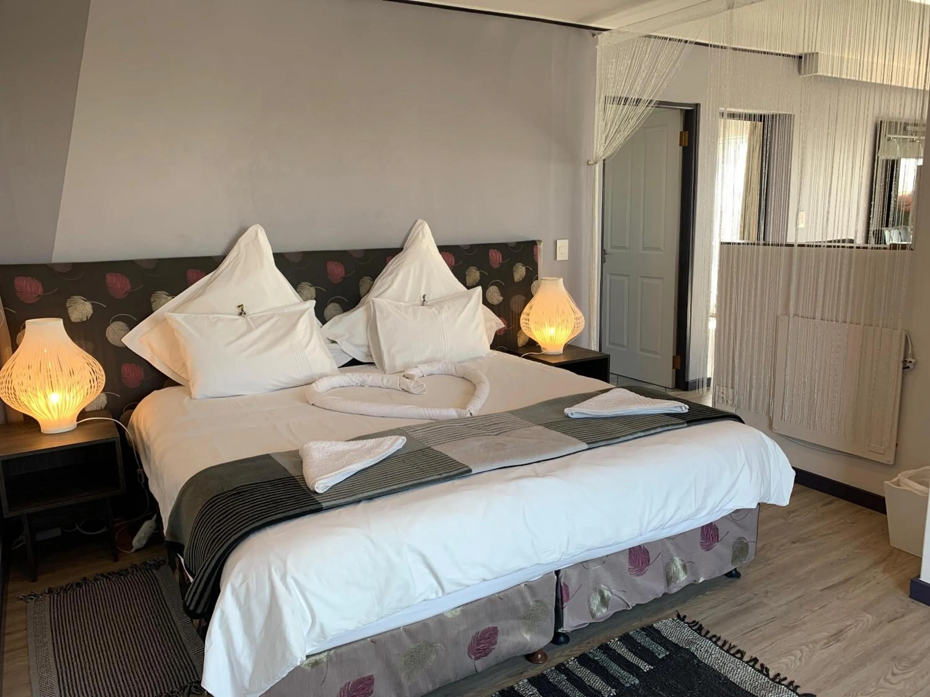 Bedroom, Bed in Farr Out Guest House