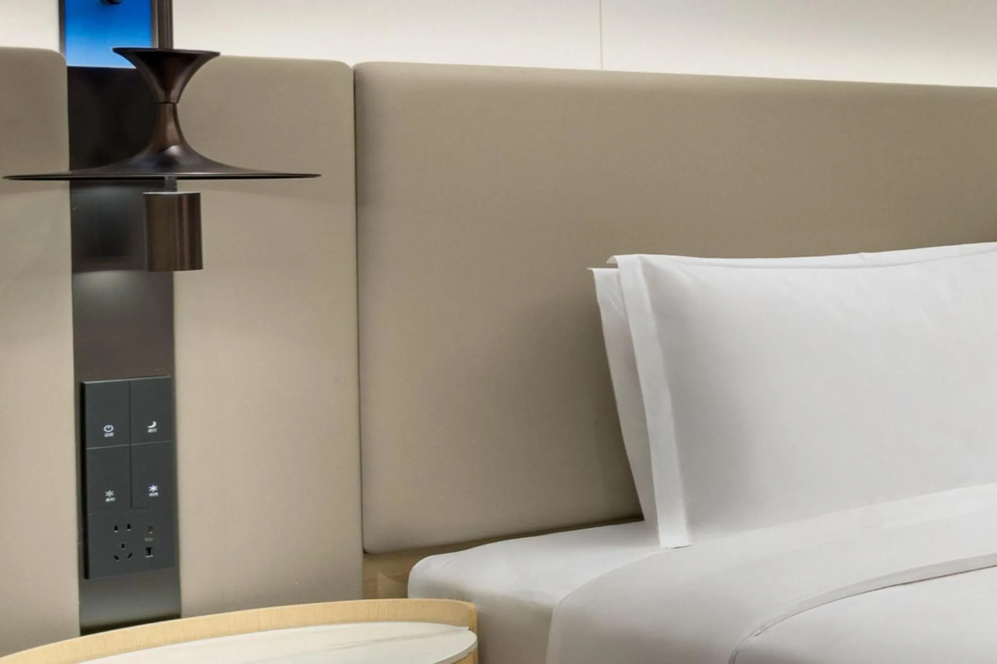 Photo of the whole room, Bed in Holiday Inn Express Neijiang High-Tech Zone by IHG