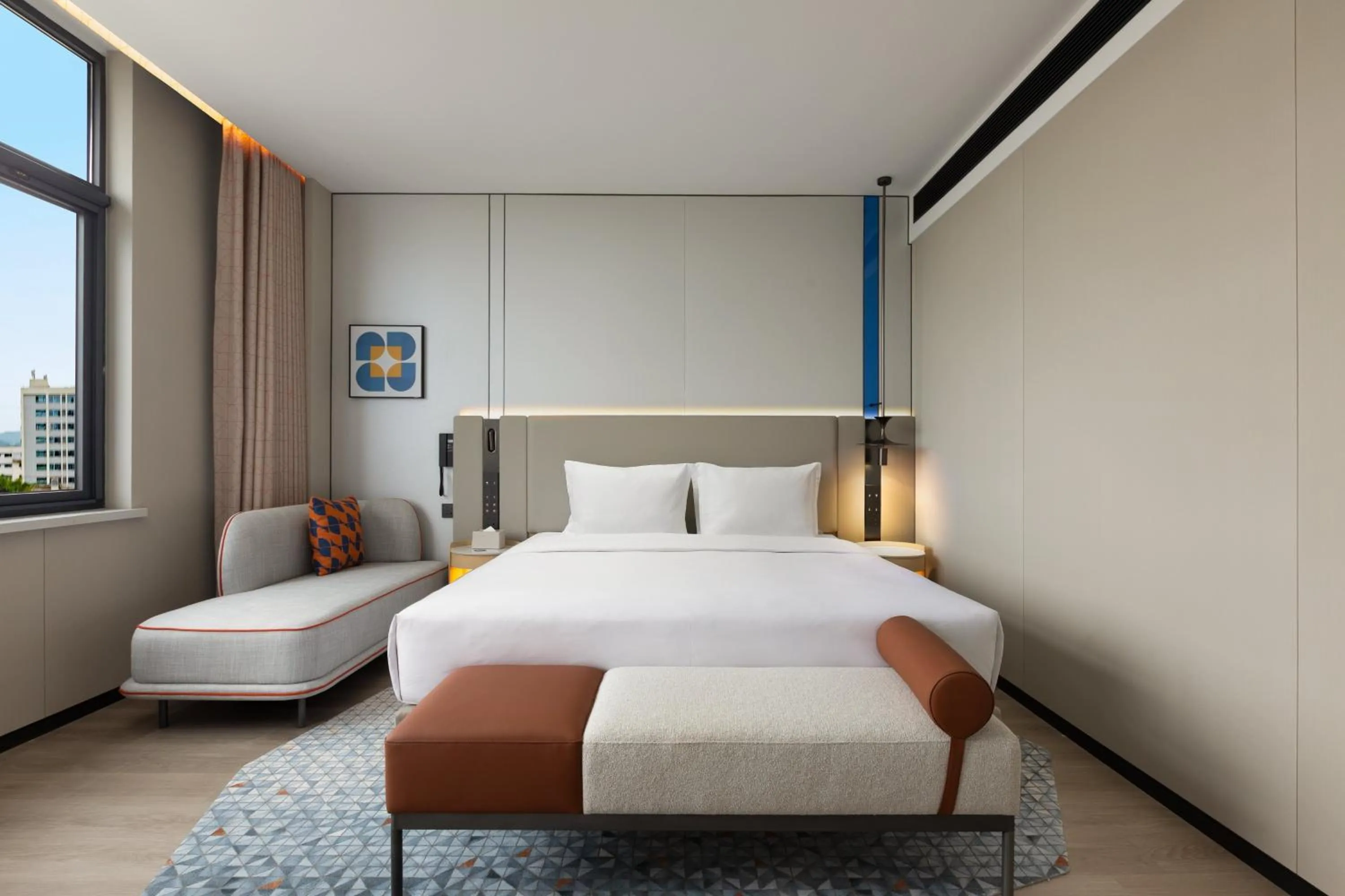 Photo of the whole room, Bed in Holiday Inn Express Neijiang High-Tech Zone by IHG