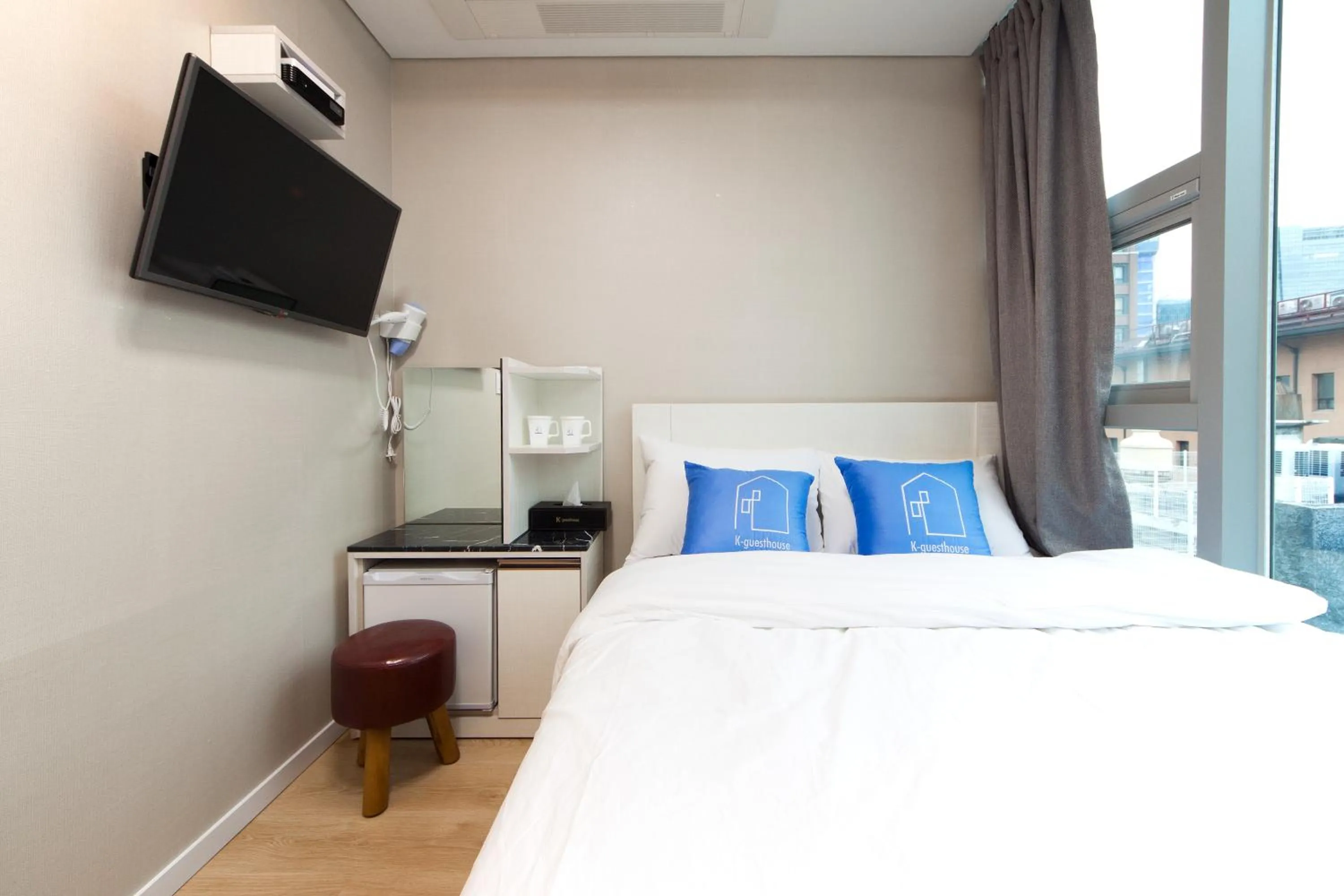 TV and multimedia, Bed in STAY7 Myeongdong