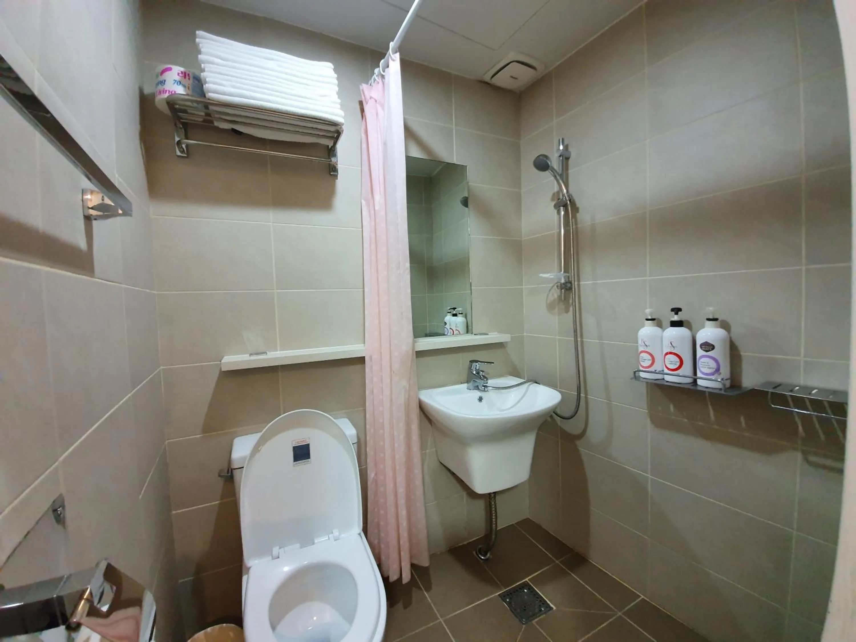 Toilet in STAY7 Myeongdong