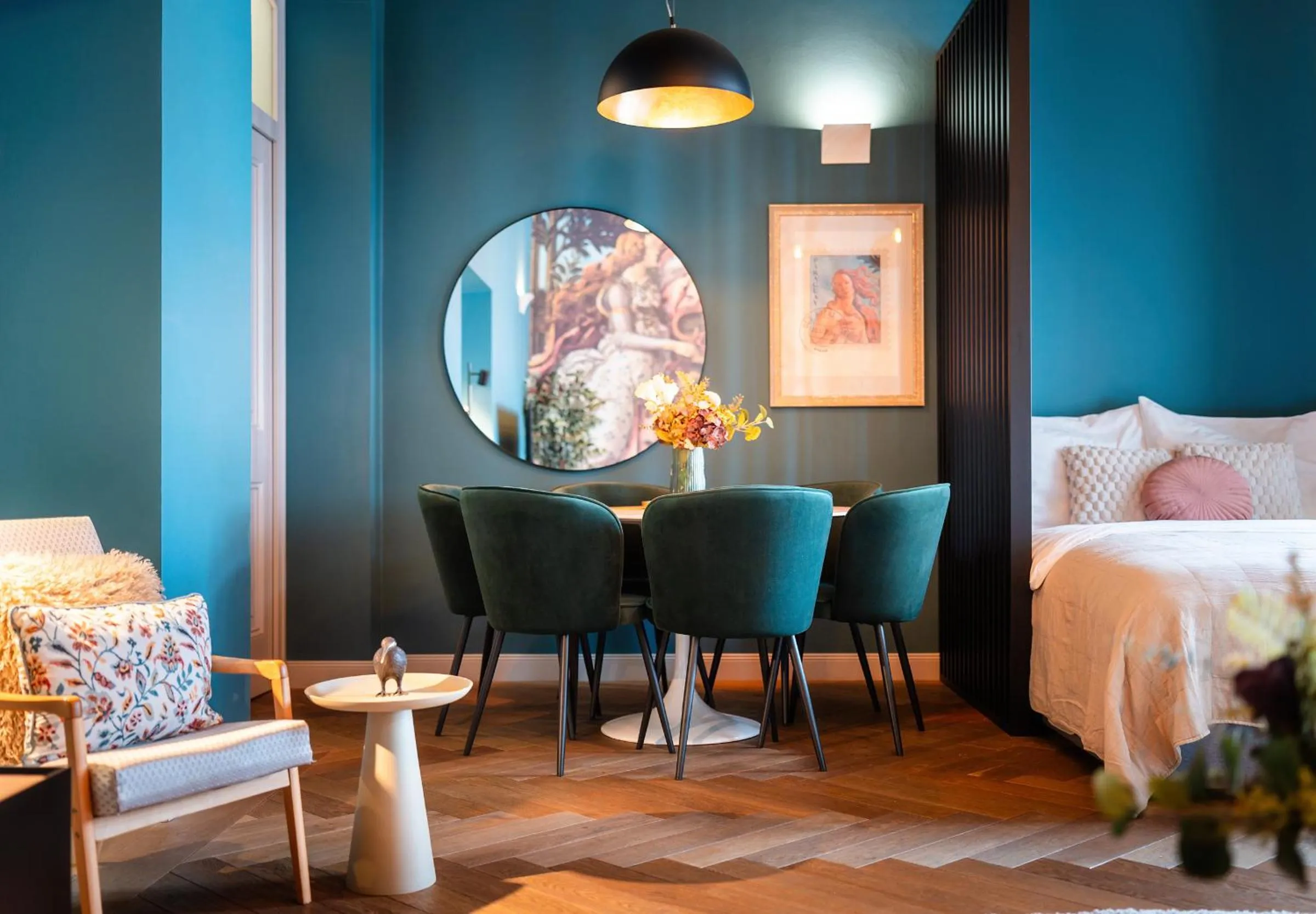 Dining area, Bed in Old Royal Post Boutique Hotel & Premium Suites