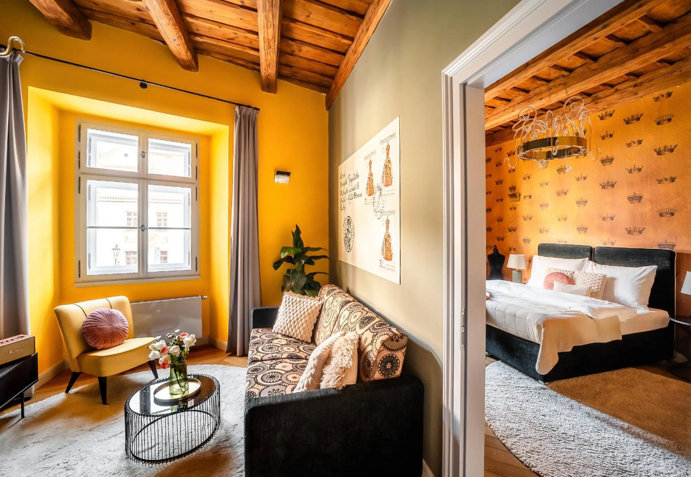 Bed in Old Royal Post Boutique Hotel & Premium Suites