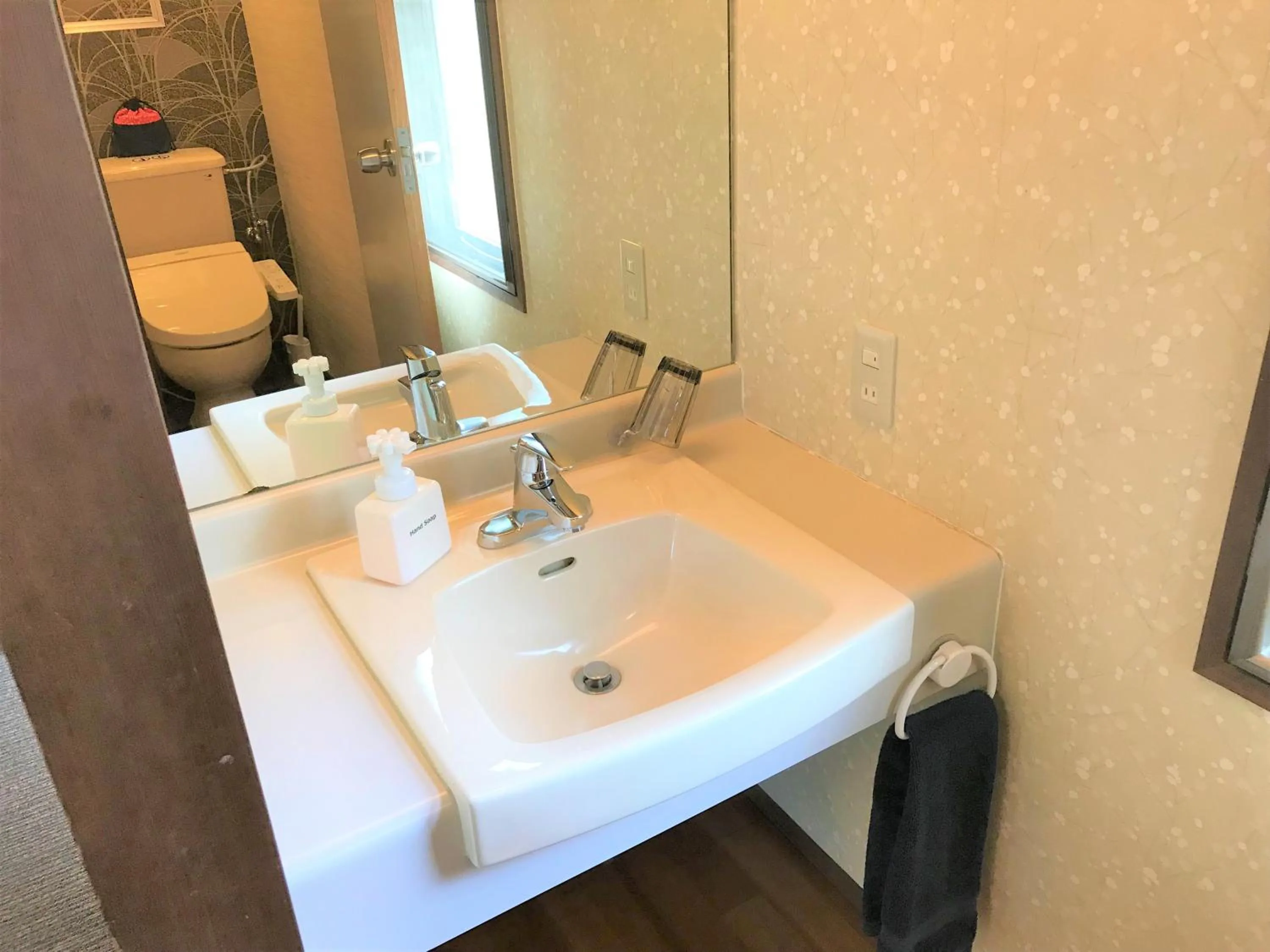 Toilet in K's House Hostels - Hakone Yumoto Onsen