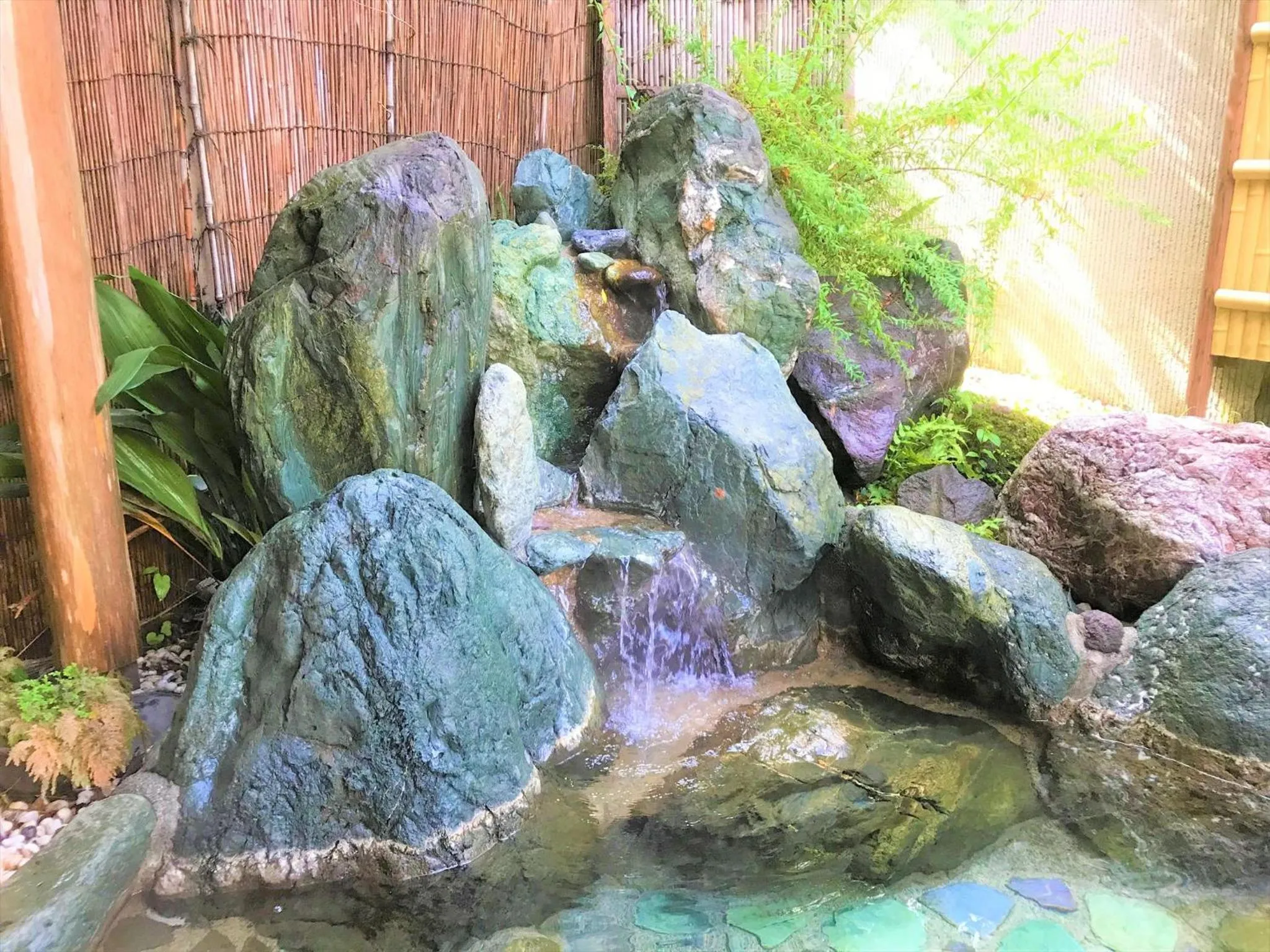 Hot Spring Bath in K's House Hostels - Hakone Yumoto Onsen