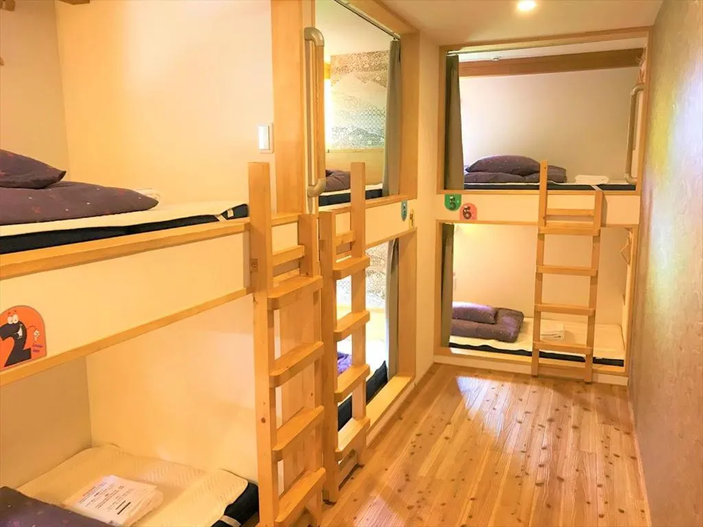 Photo of the whole room, Bed in K's House Hostels - Hakone Yumoto Onsen