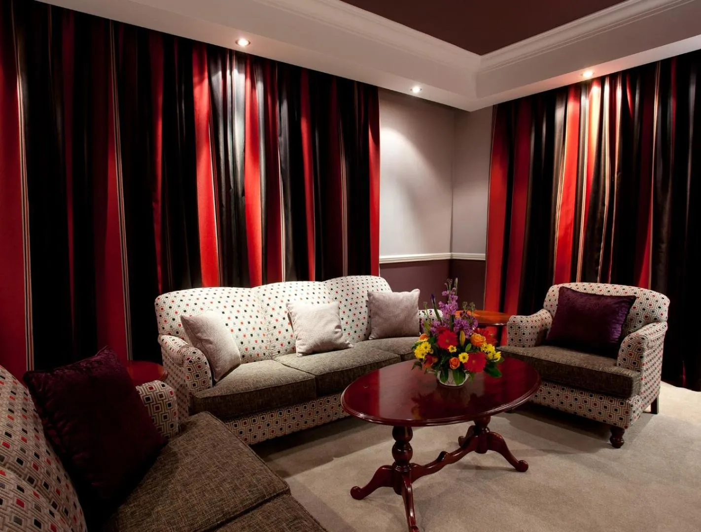 Seating area in Walmont at Graceland