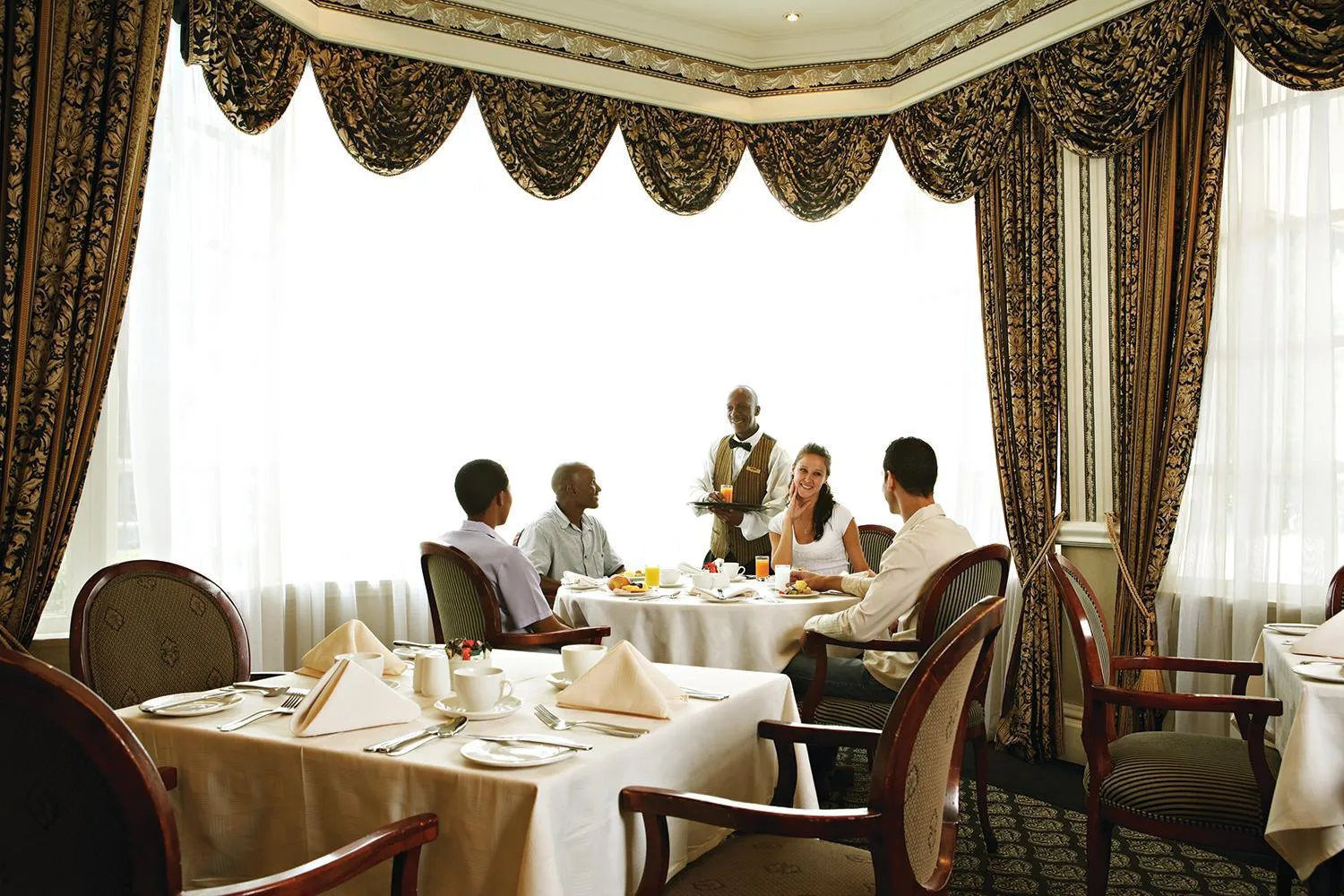 Breakfast in Walmont at Graceland