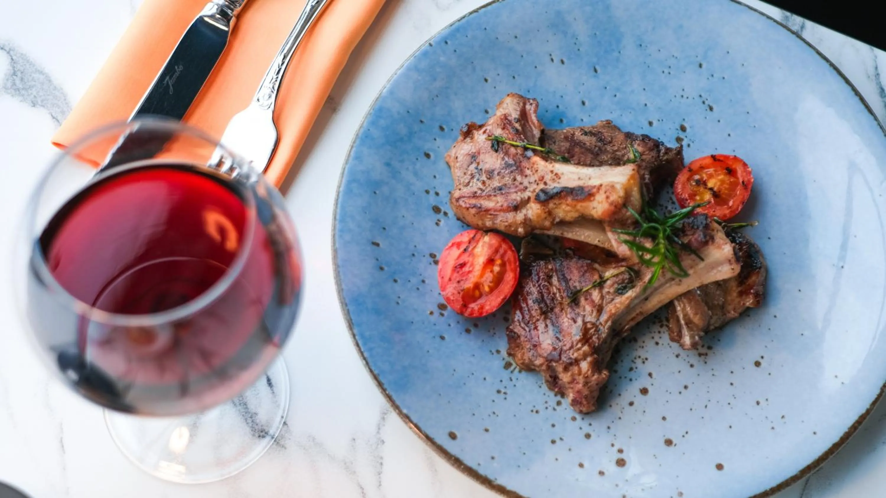 Restaurant/places to eat in Spektr Boutique Hotel Yalikavak