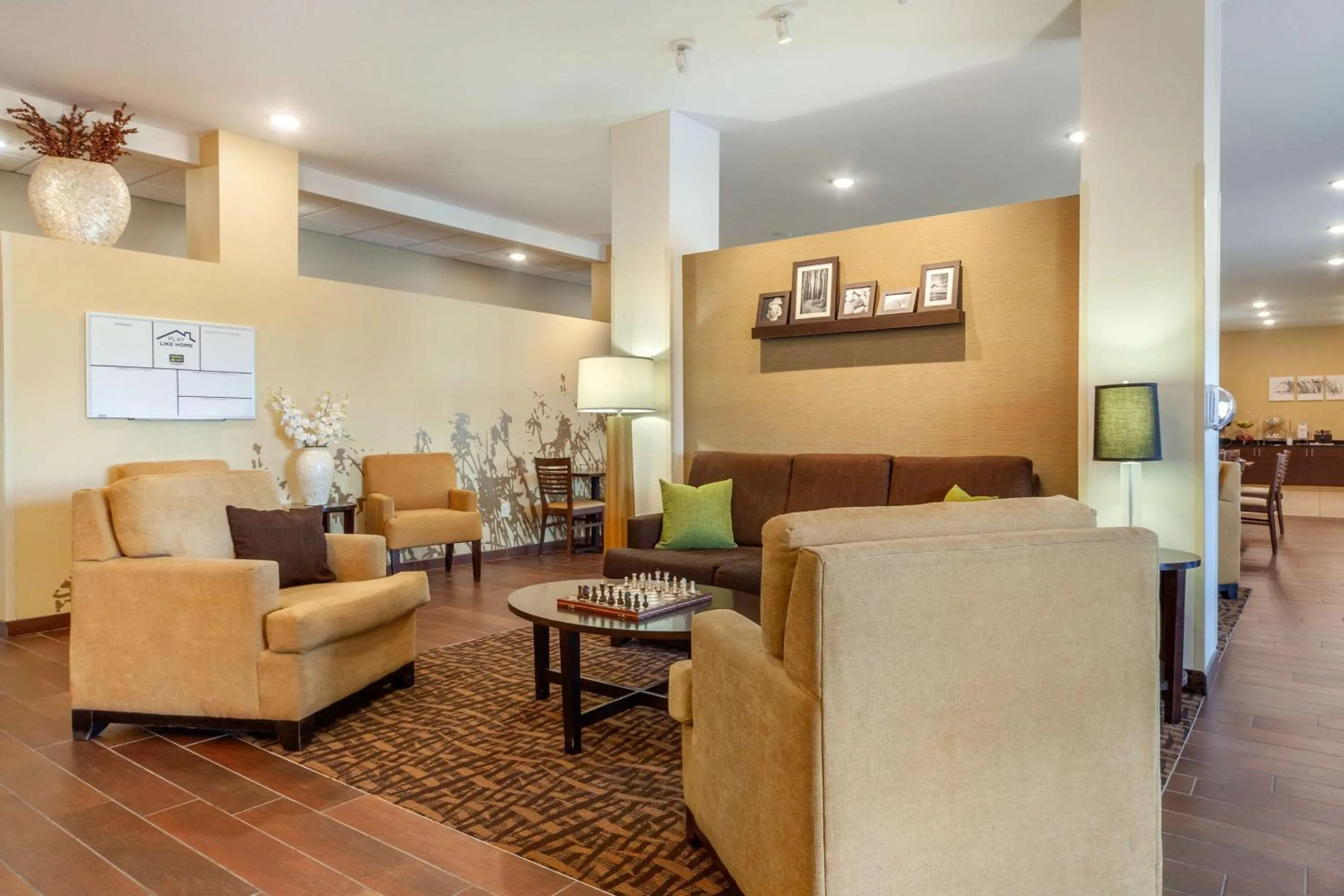 Lobby or reception in MainStay Suites Lincoln University Area