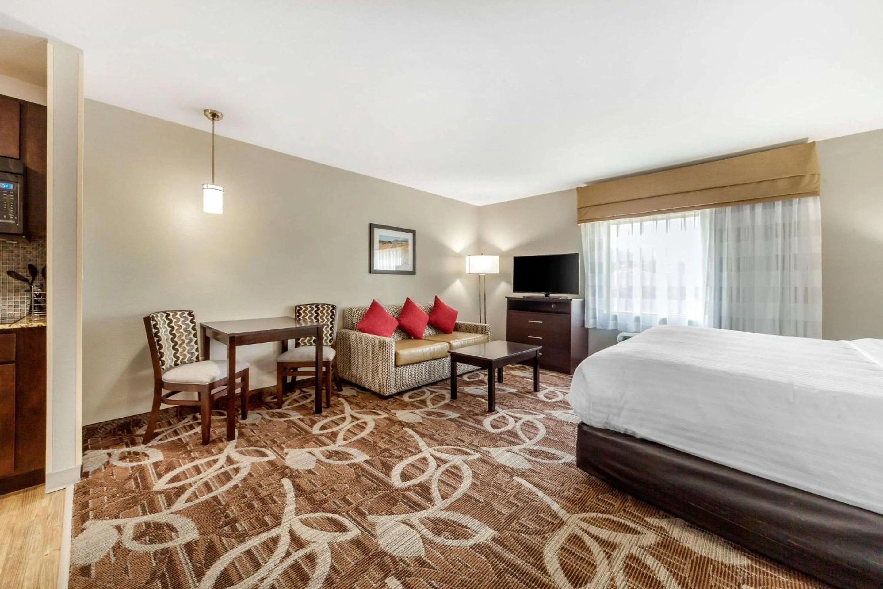 Bedroom, Bed in MainStay Suites Lincoln University Area