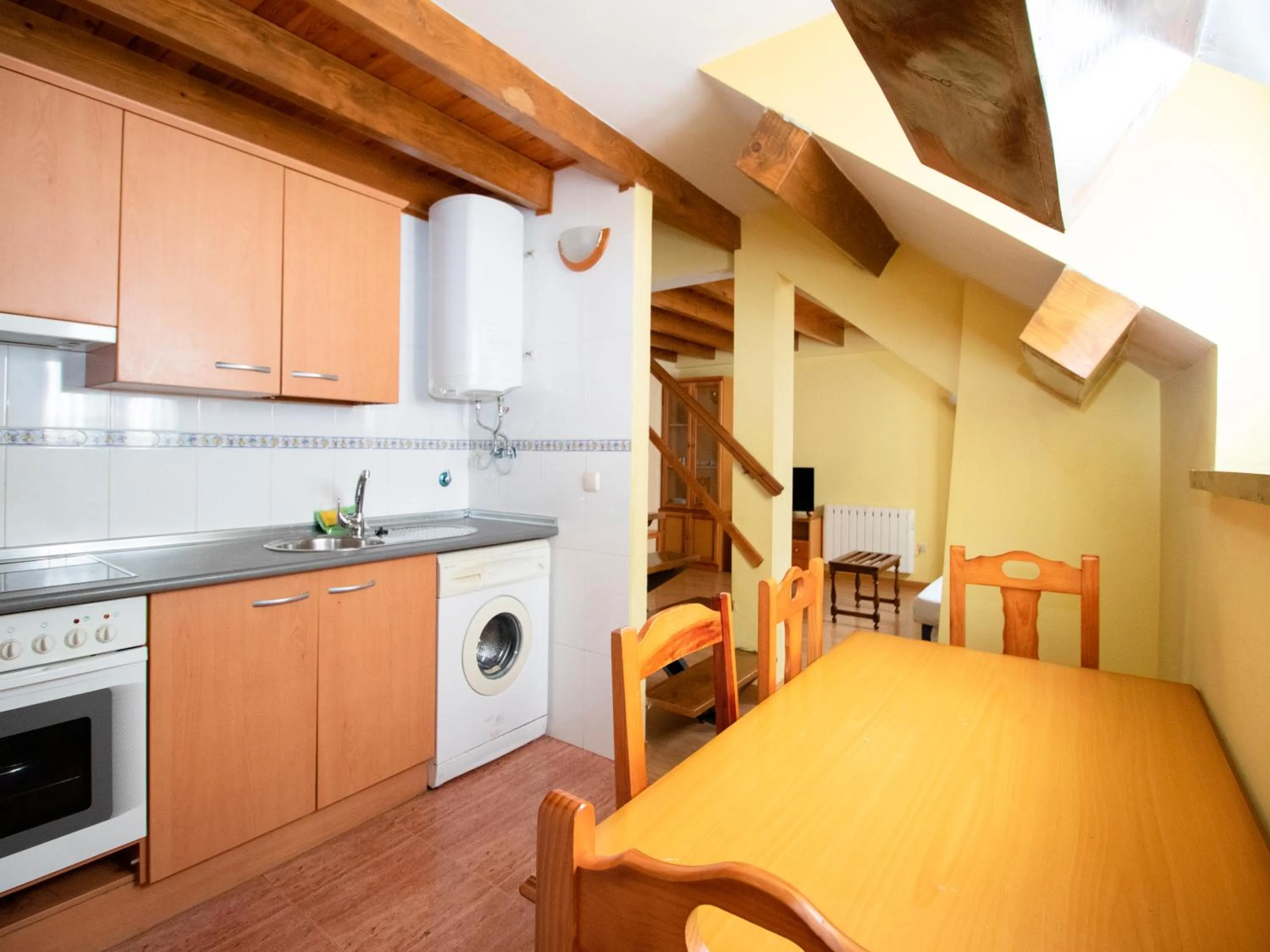 Kitchen or kitchenette in Apartamentos Canfranc 3000