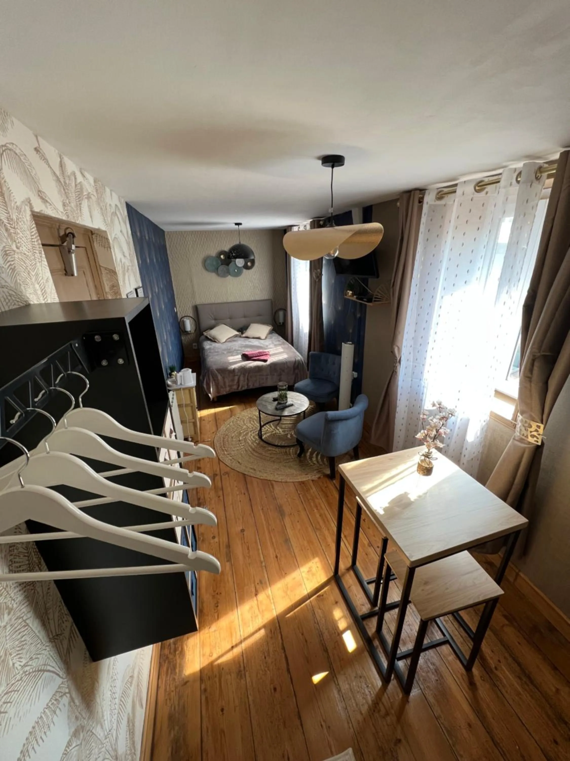 Photo of the whole room in Chambre D'hôte Villa Maurice