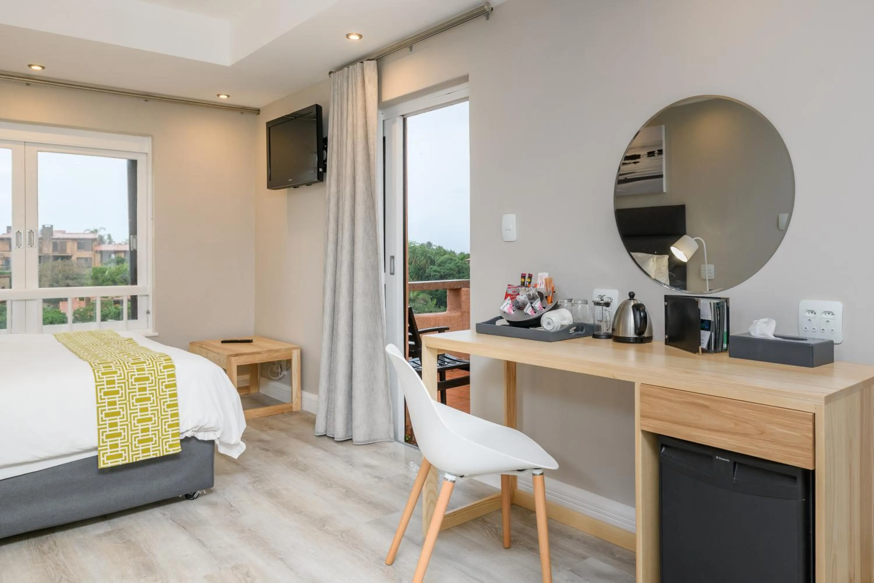 TV and multimedia, Bed in San Lameer Resort Hotel & Spa