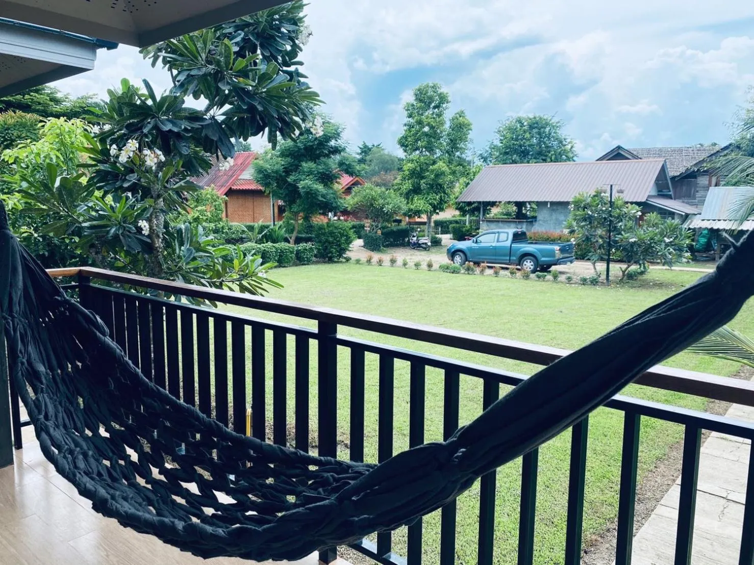 Inner courtyard view in Pai Nam Now