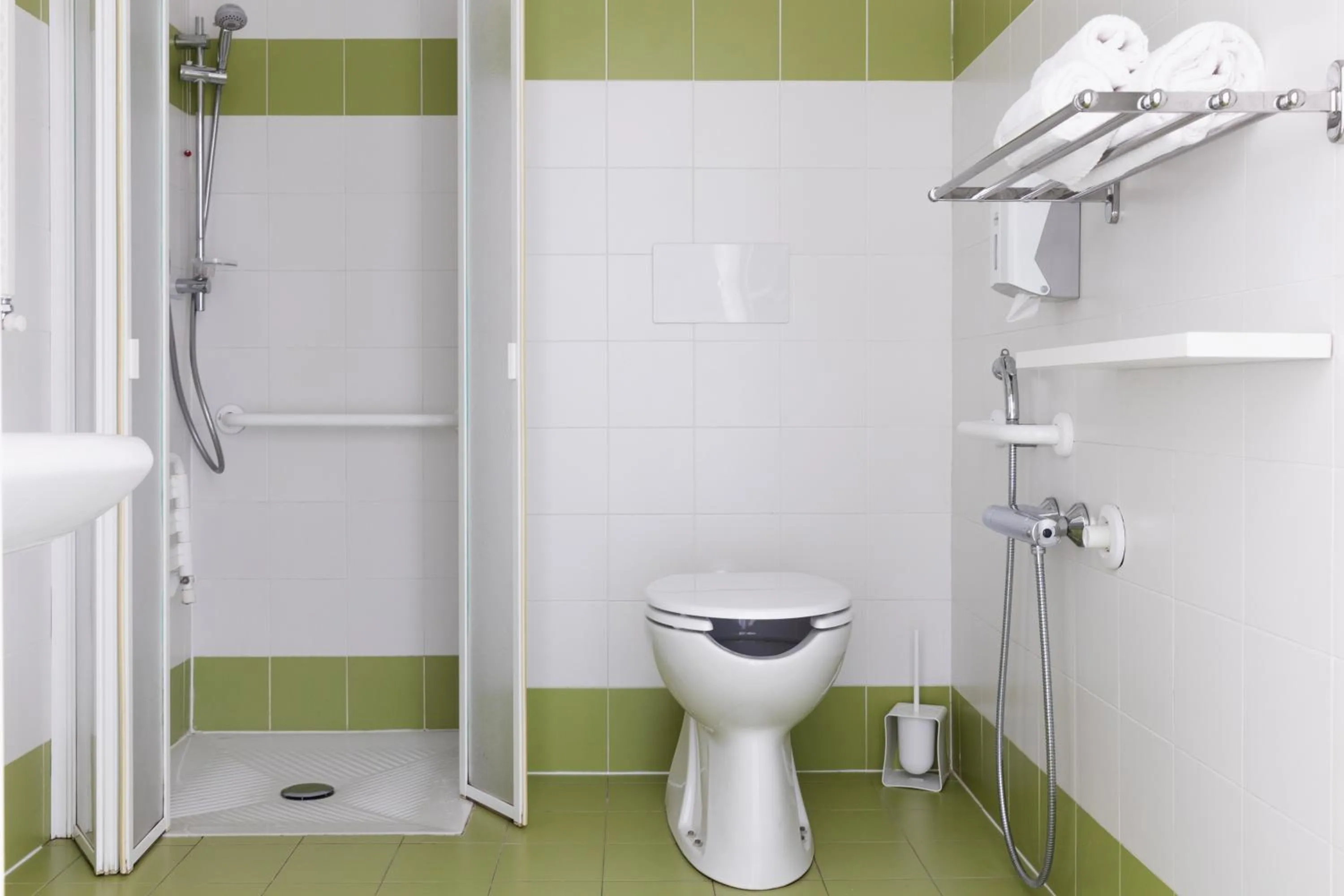 Shower in Hotel Campus Sanpaolo