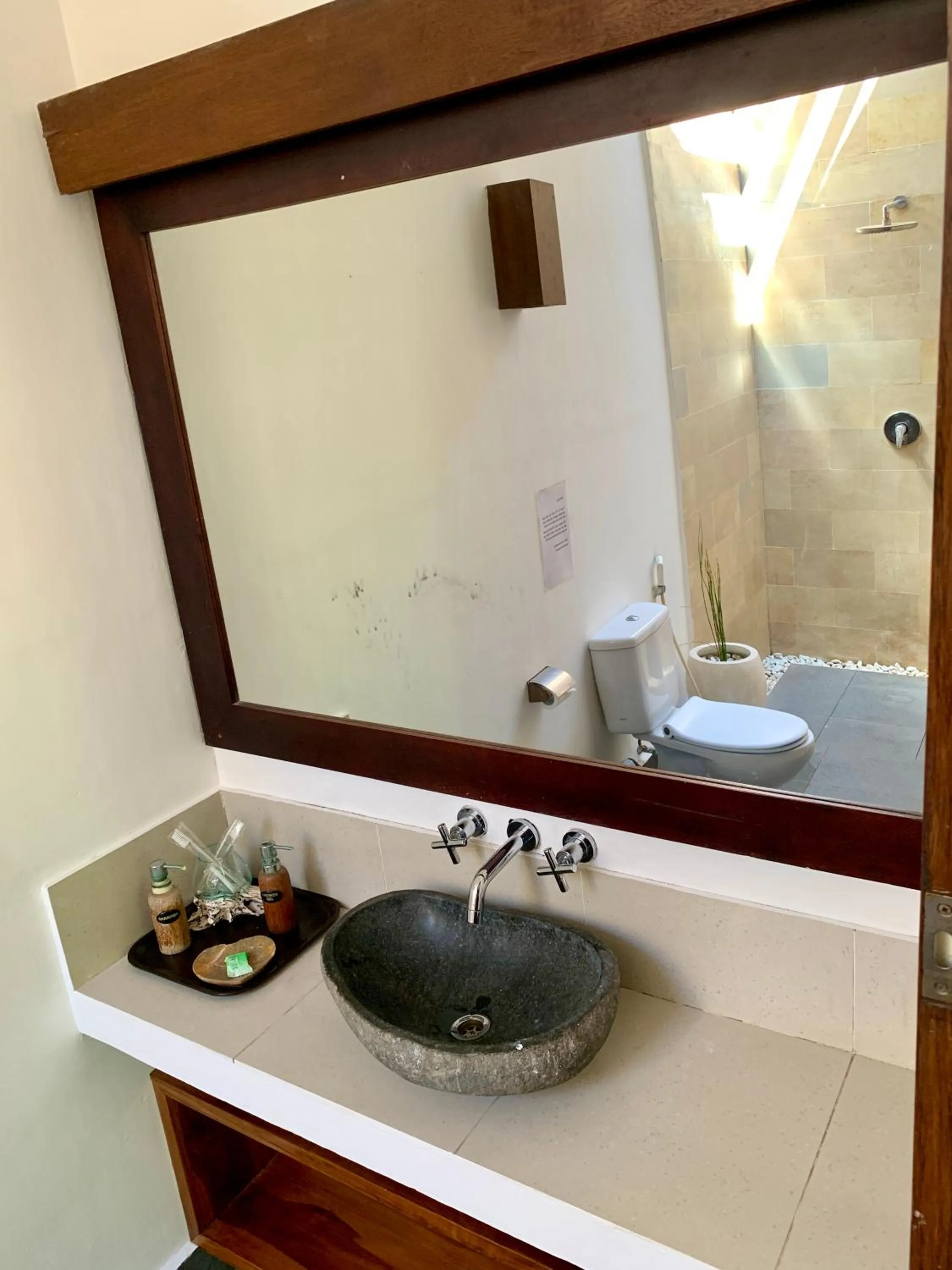 Bathroom in The Yoga Garden