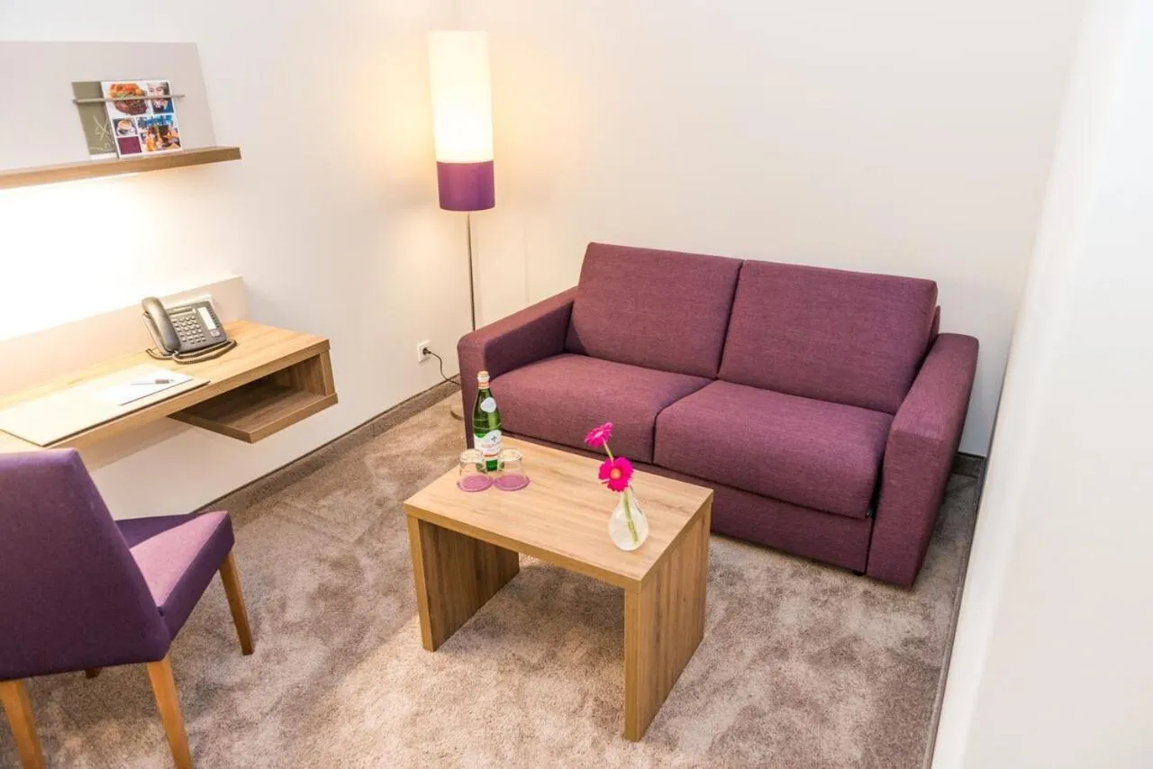 Living room in Stratmanns Hotel