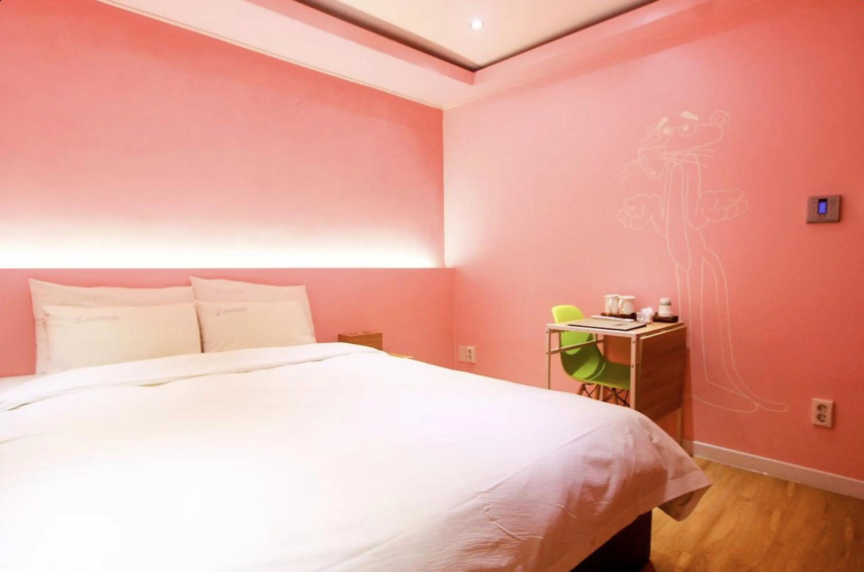 Bed in Jeonju Jawoori Hotel