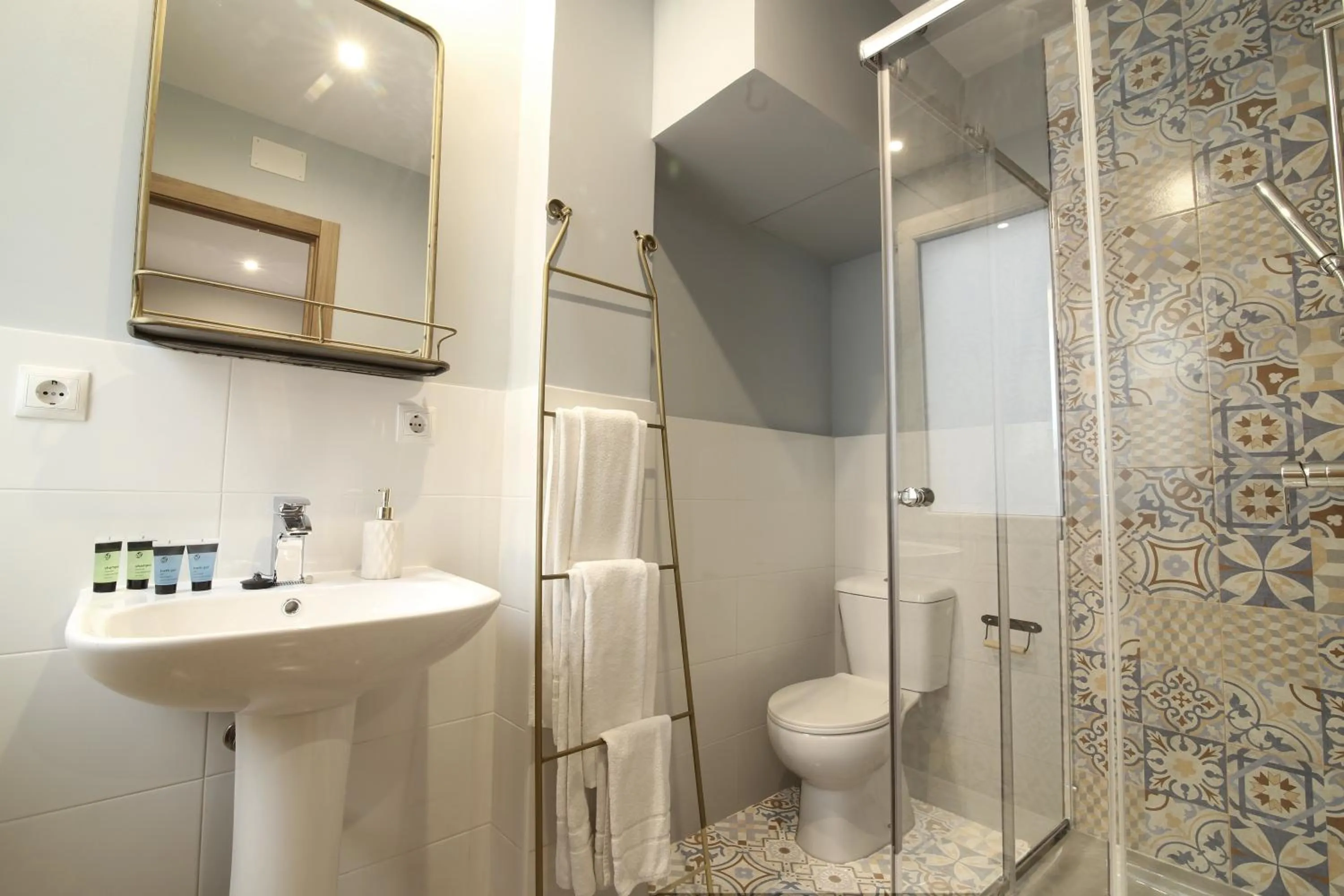 Shower in AbraCadabra Suites