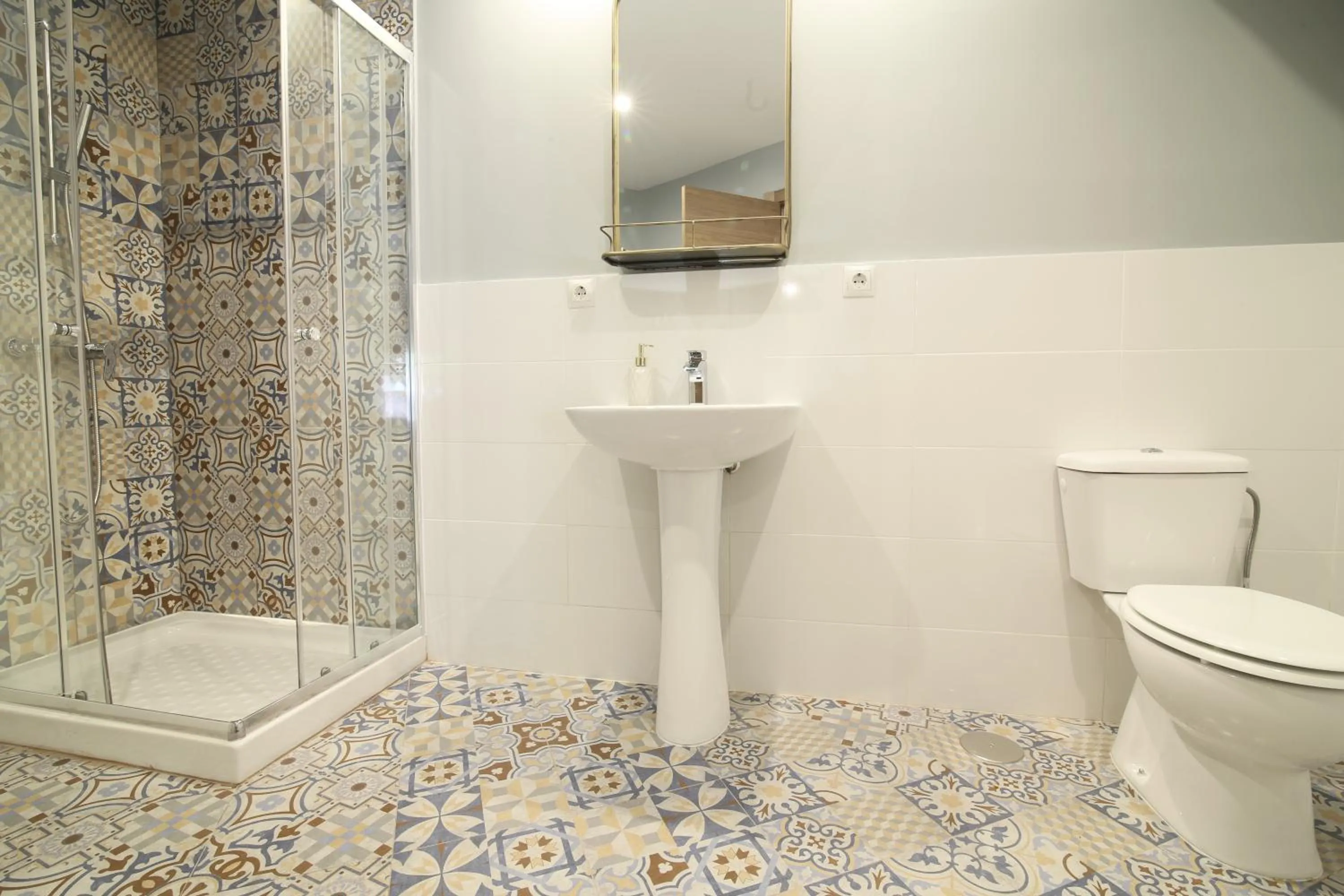 Shower in AbraCadabra Suites