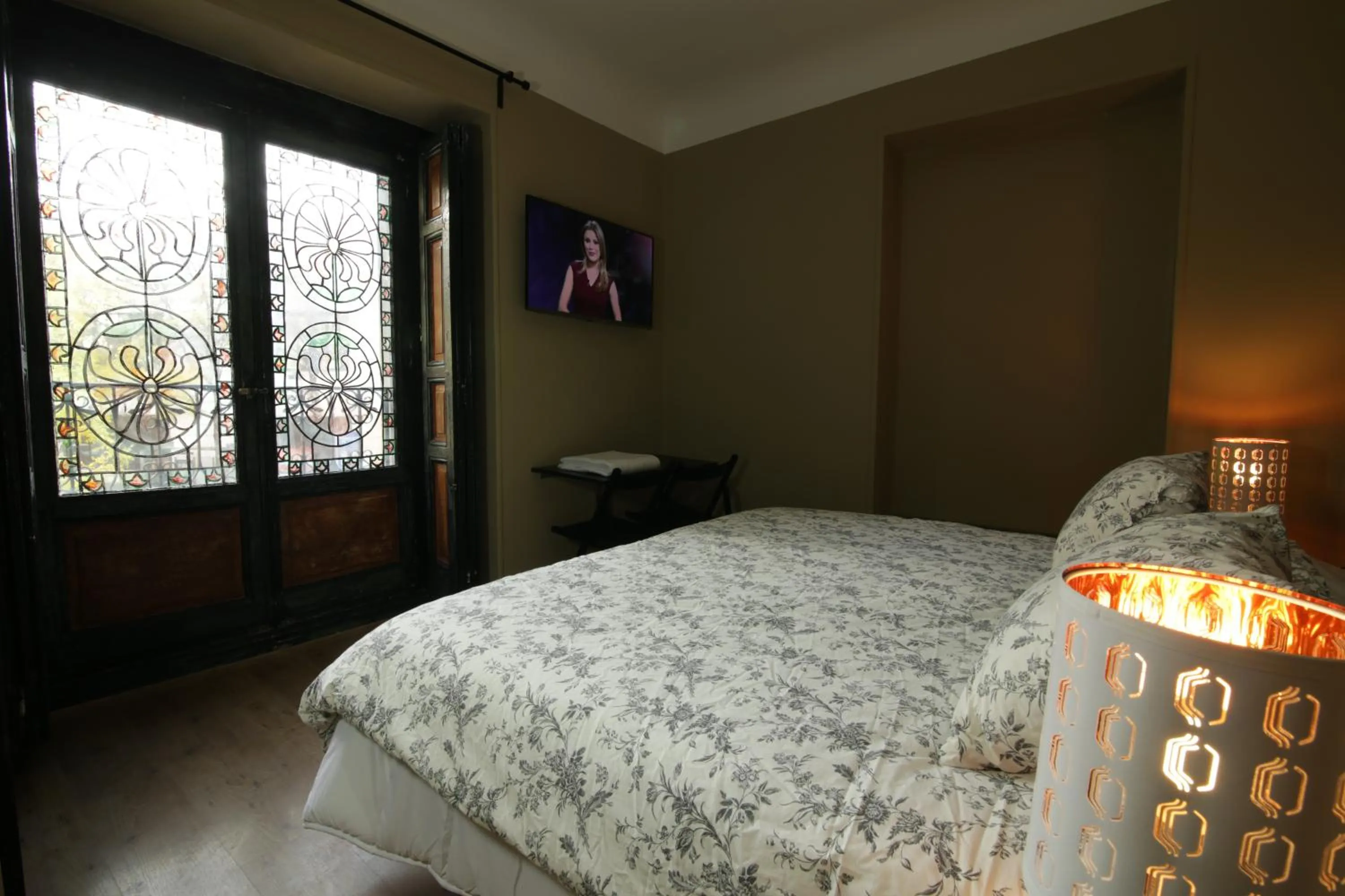 Decorative detail, Bed in AbraCadabra Suites