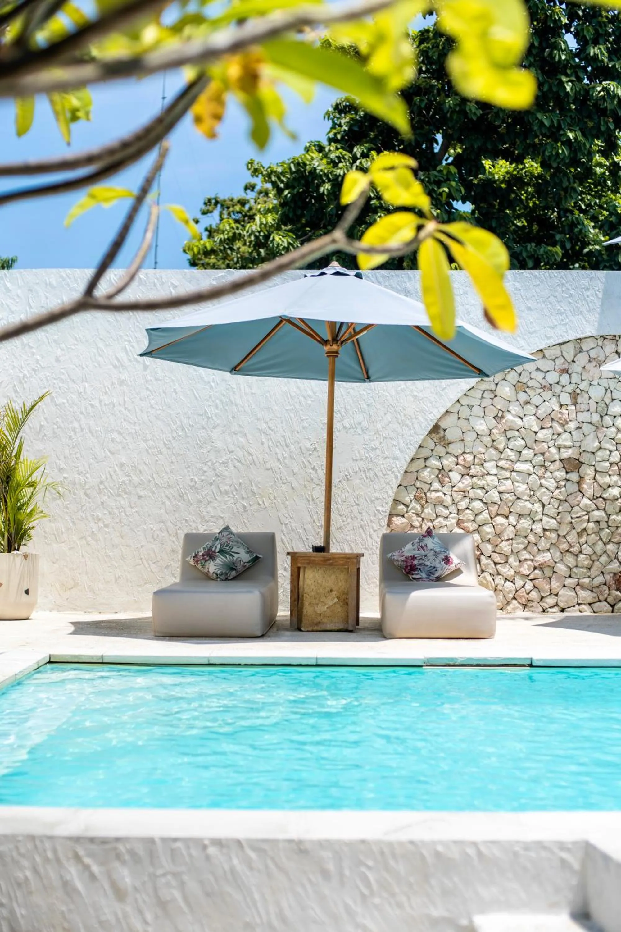 Swimming pool in Mowies On The Beach