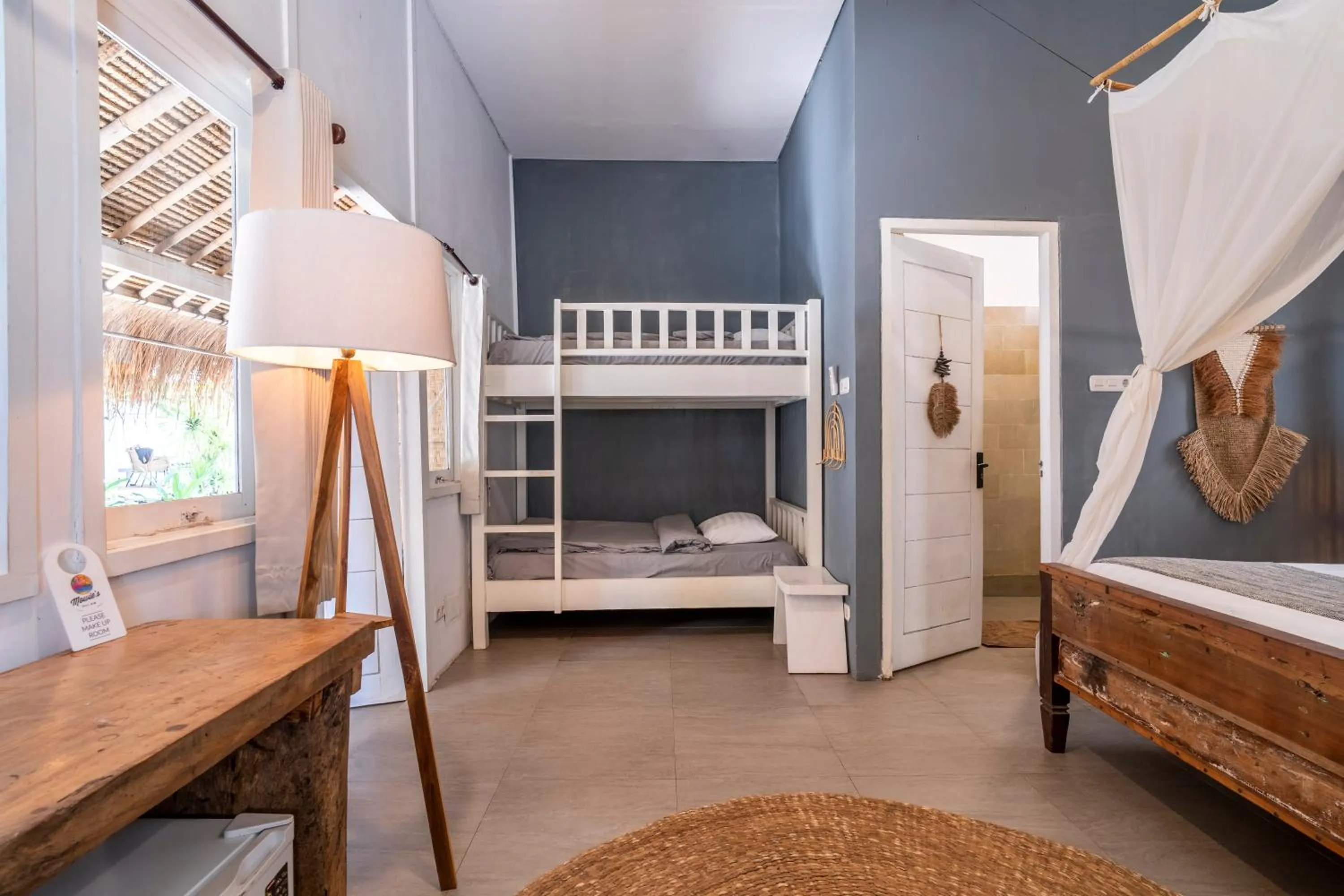 Bed in Mowies On The Beach