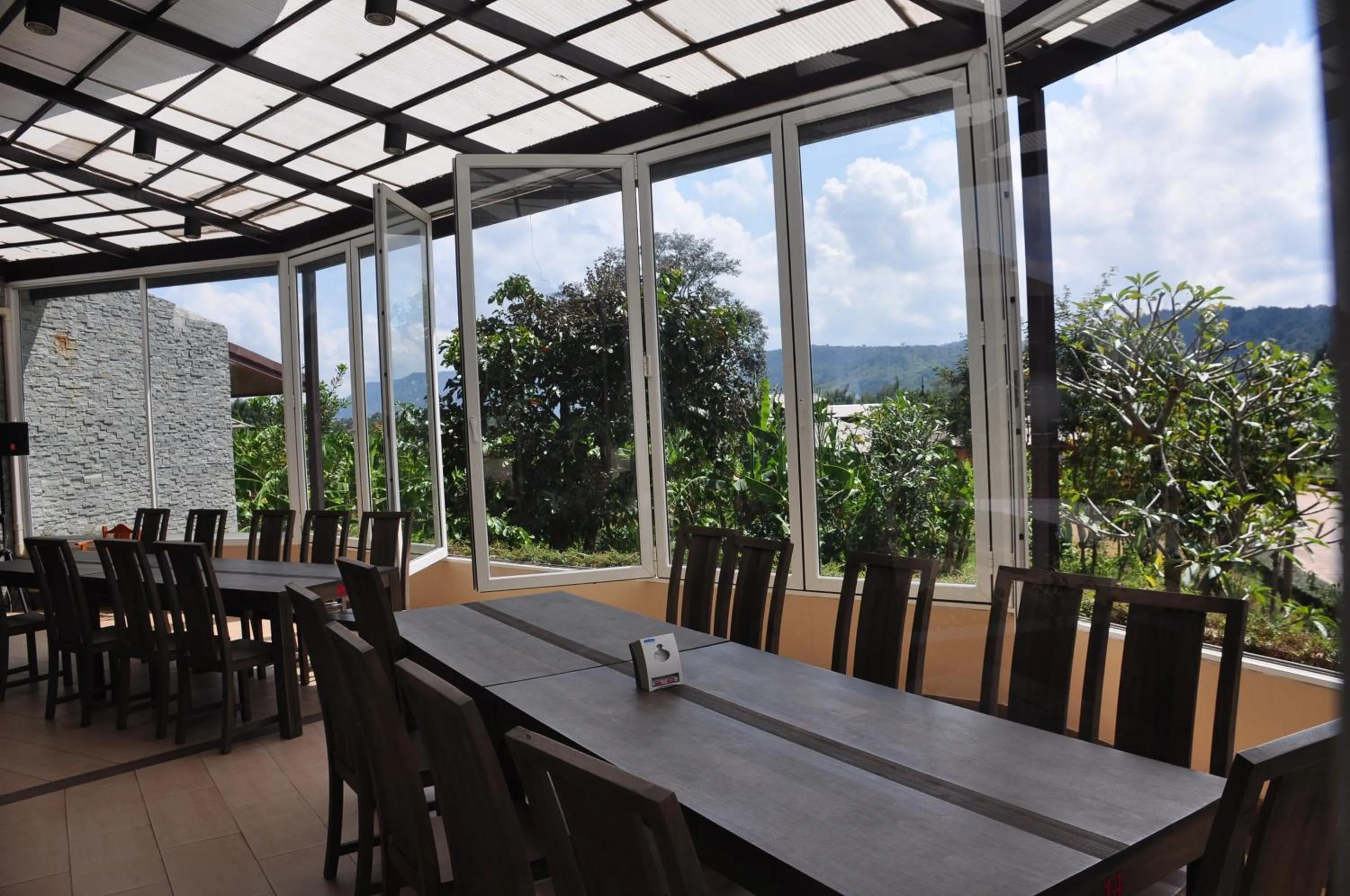 Restaurant/places to eat in Phurua Sanctuary Resort and Spa