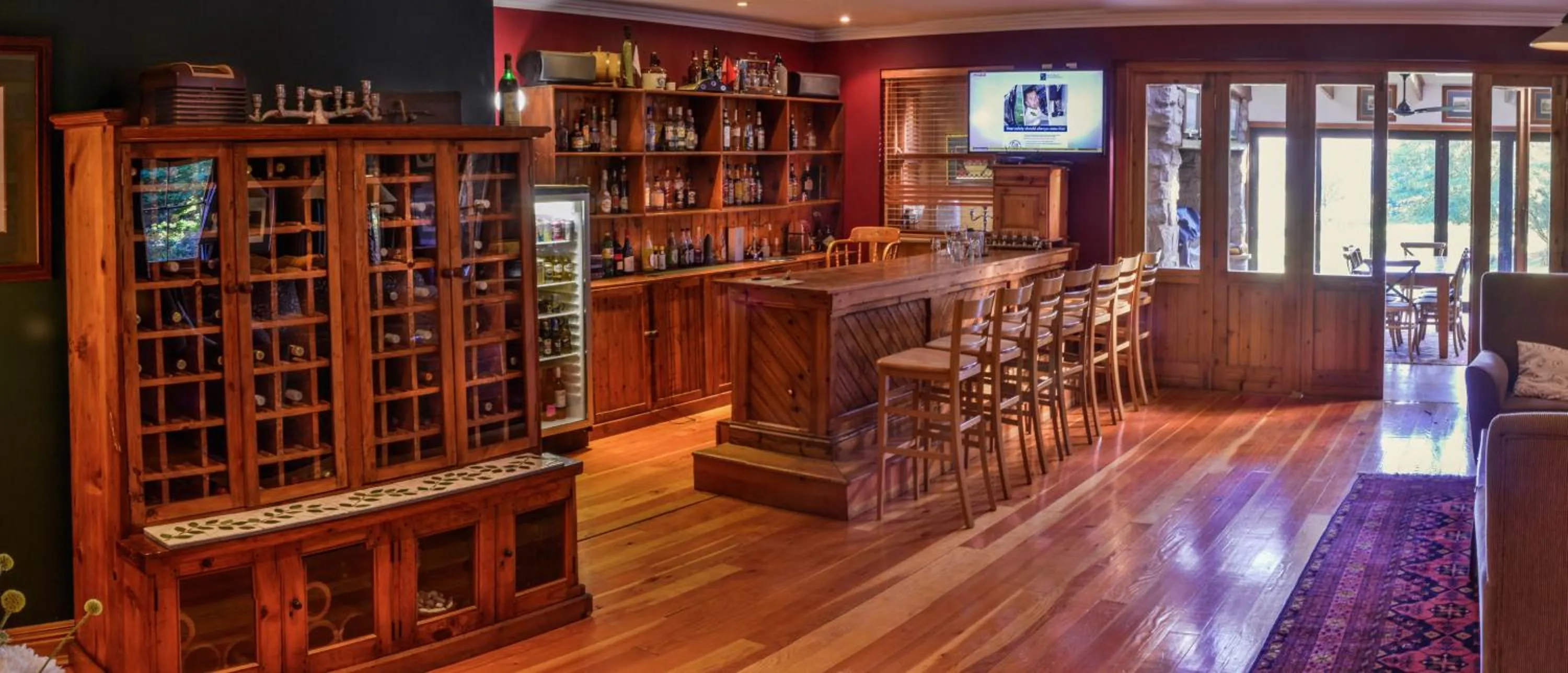 Lounge or bar in The FarSide Country Manor