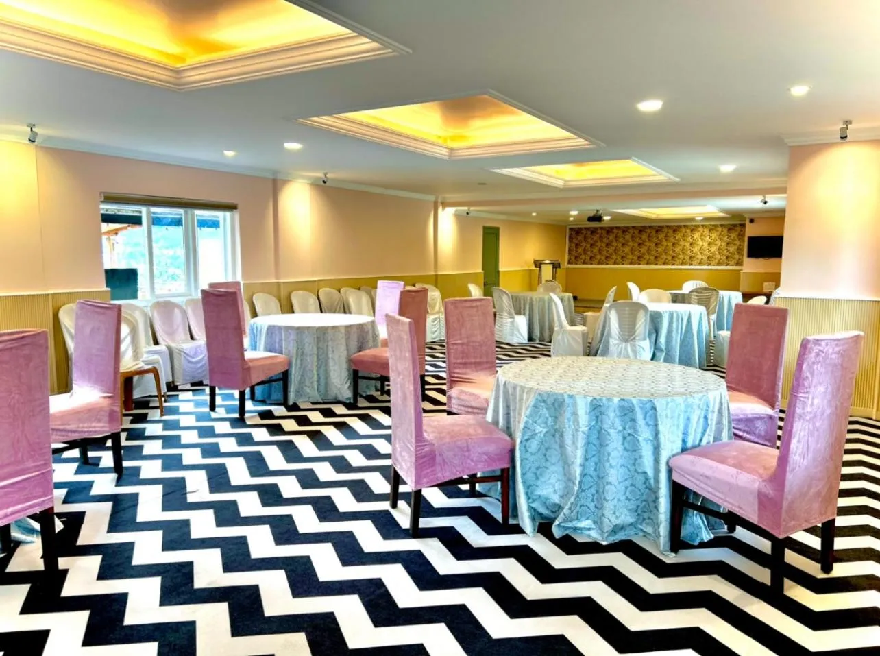 Banquet/Function facilities in Hotel Vivek