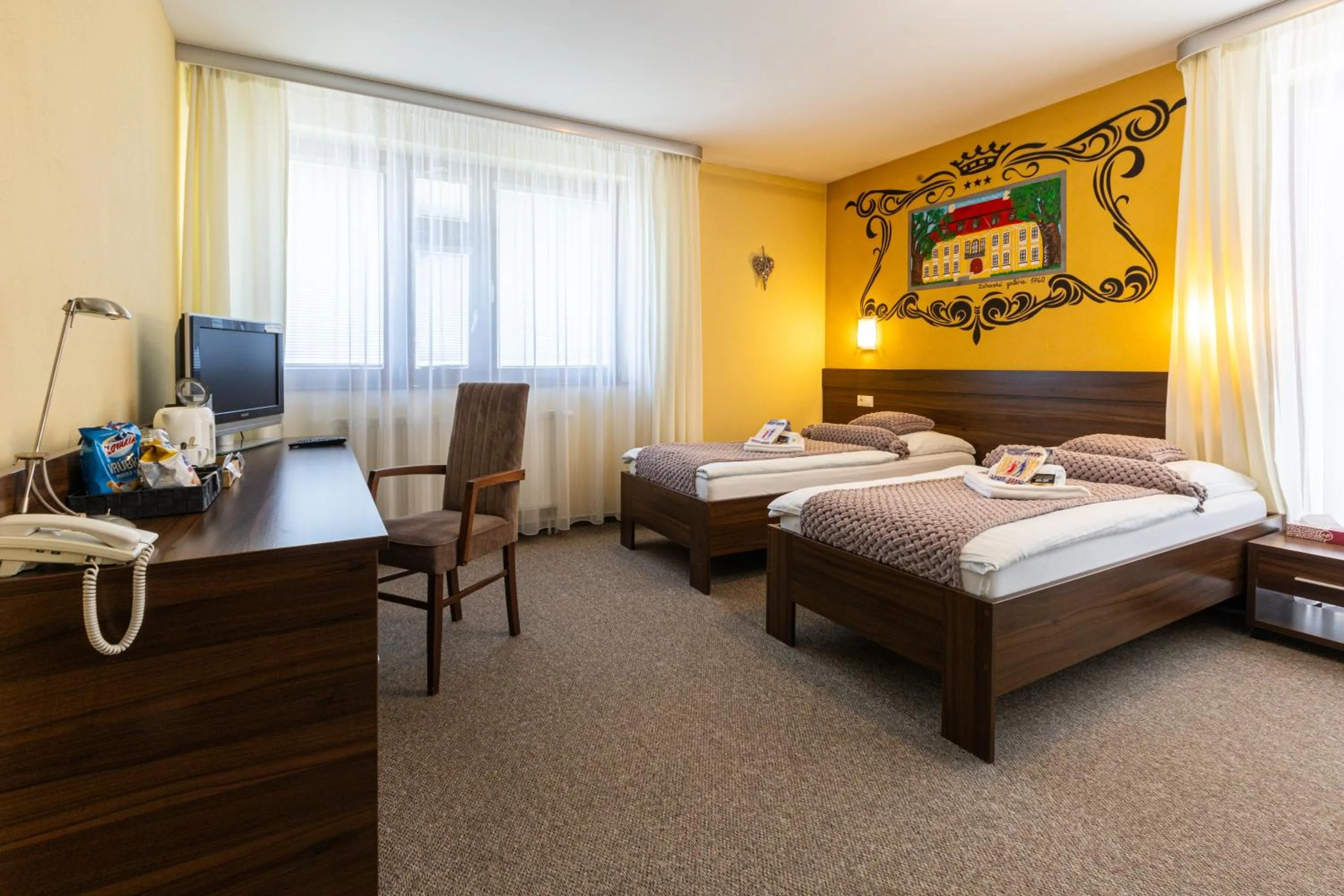 Bed in Grand Hotel Senica, Garni