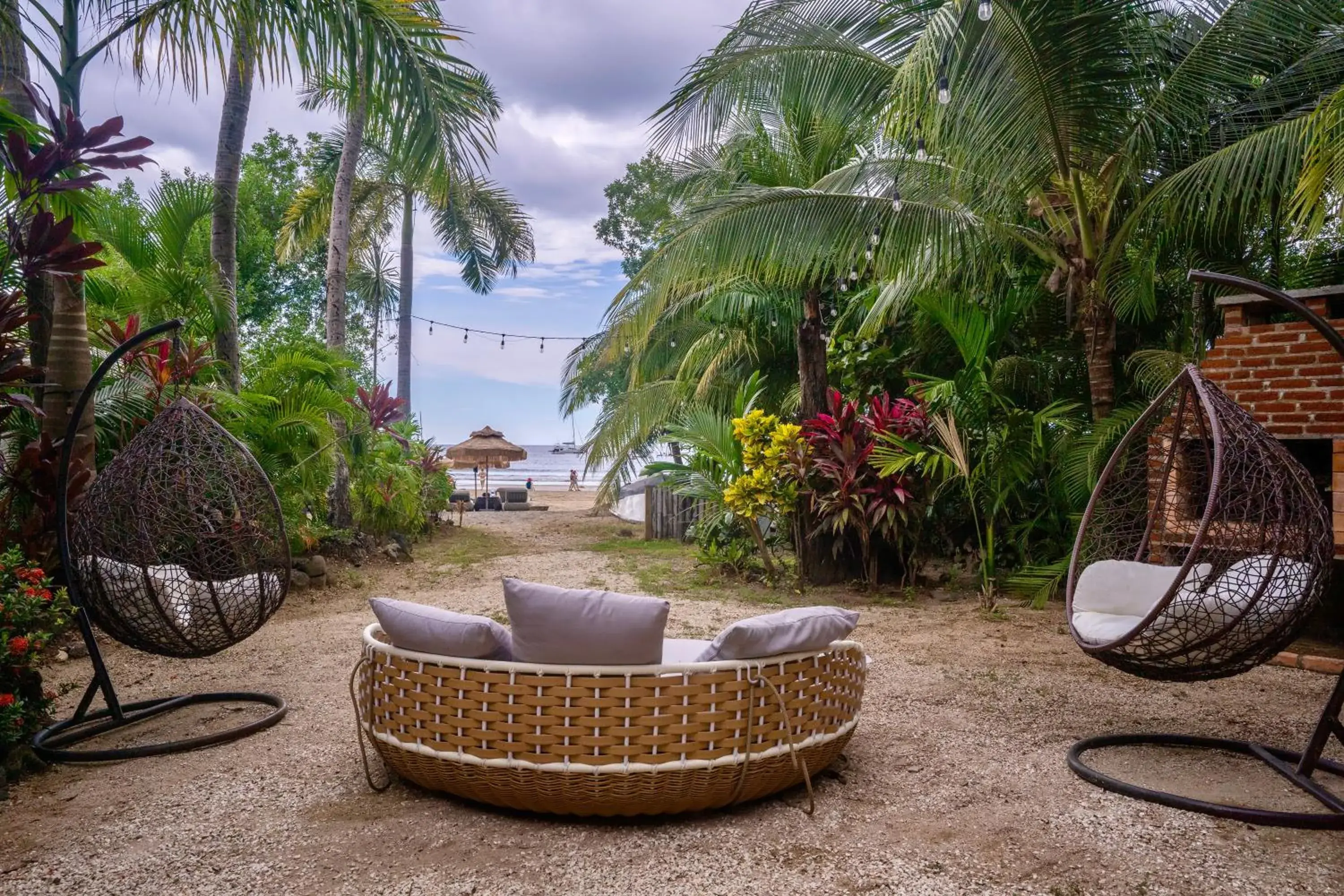 Three-Bedroom Beachfront Villa in Ocho Artisan Bungalows Three-Bedroom Beachfront Villa in Ocho Artisan Bungalows