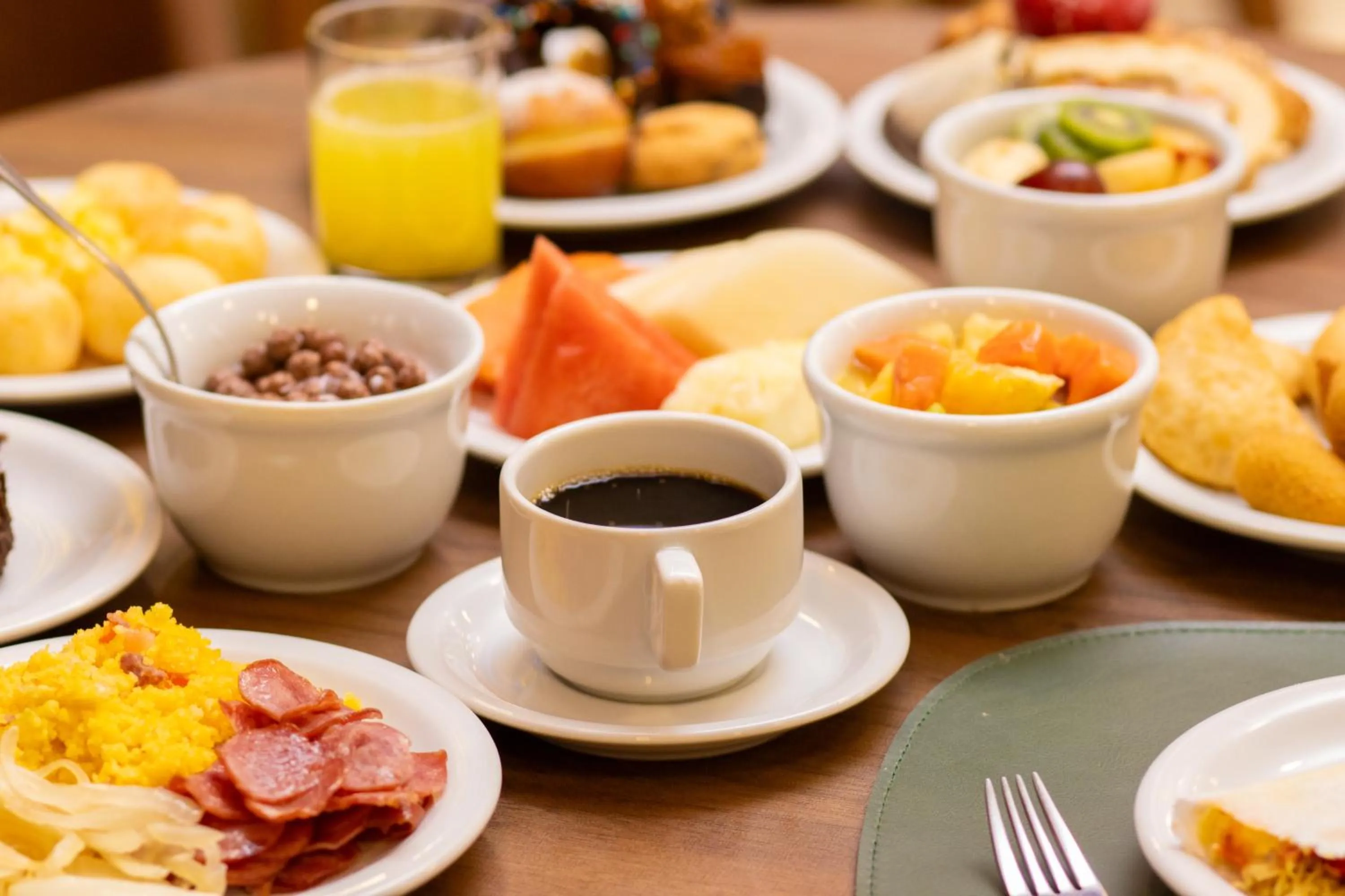 Breakfast in Cataratas Park Hotel e Eventos