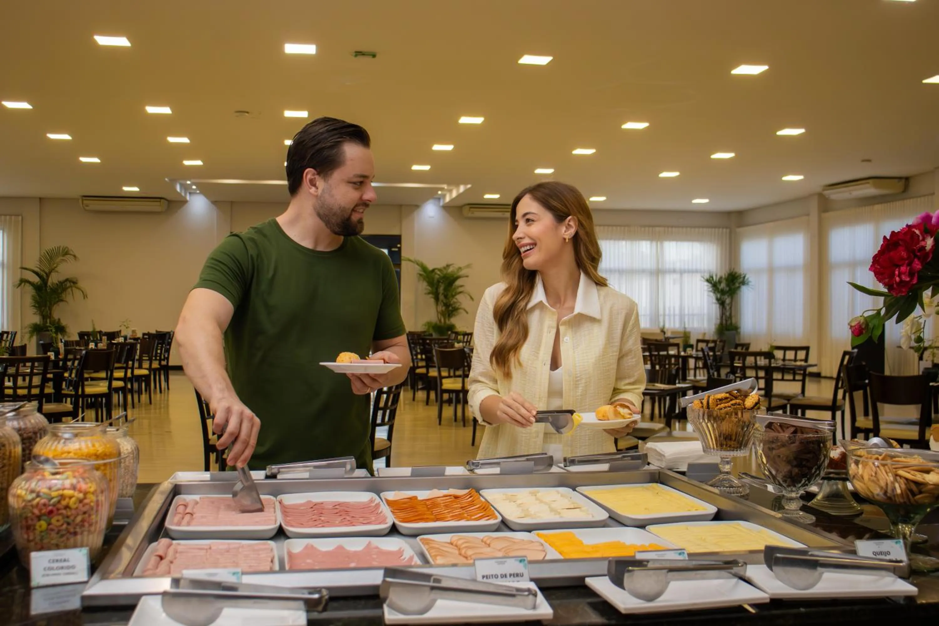 Breakfast in Cataratas Park Hotel e Eventos