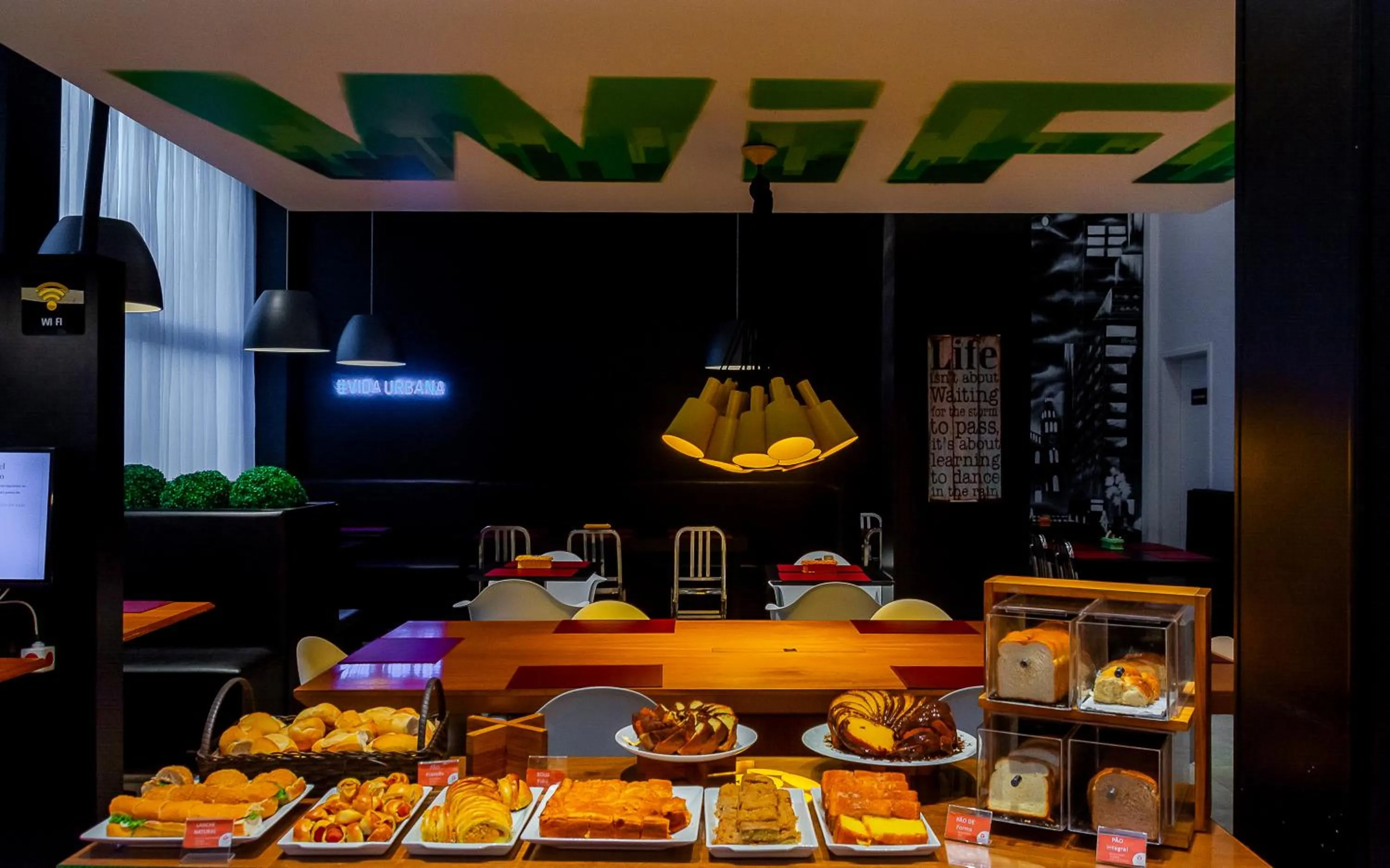 Breakfast in Golden Tower Shopping by Fênix Hotéis