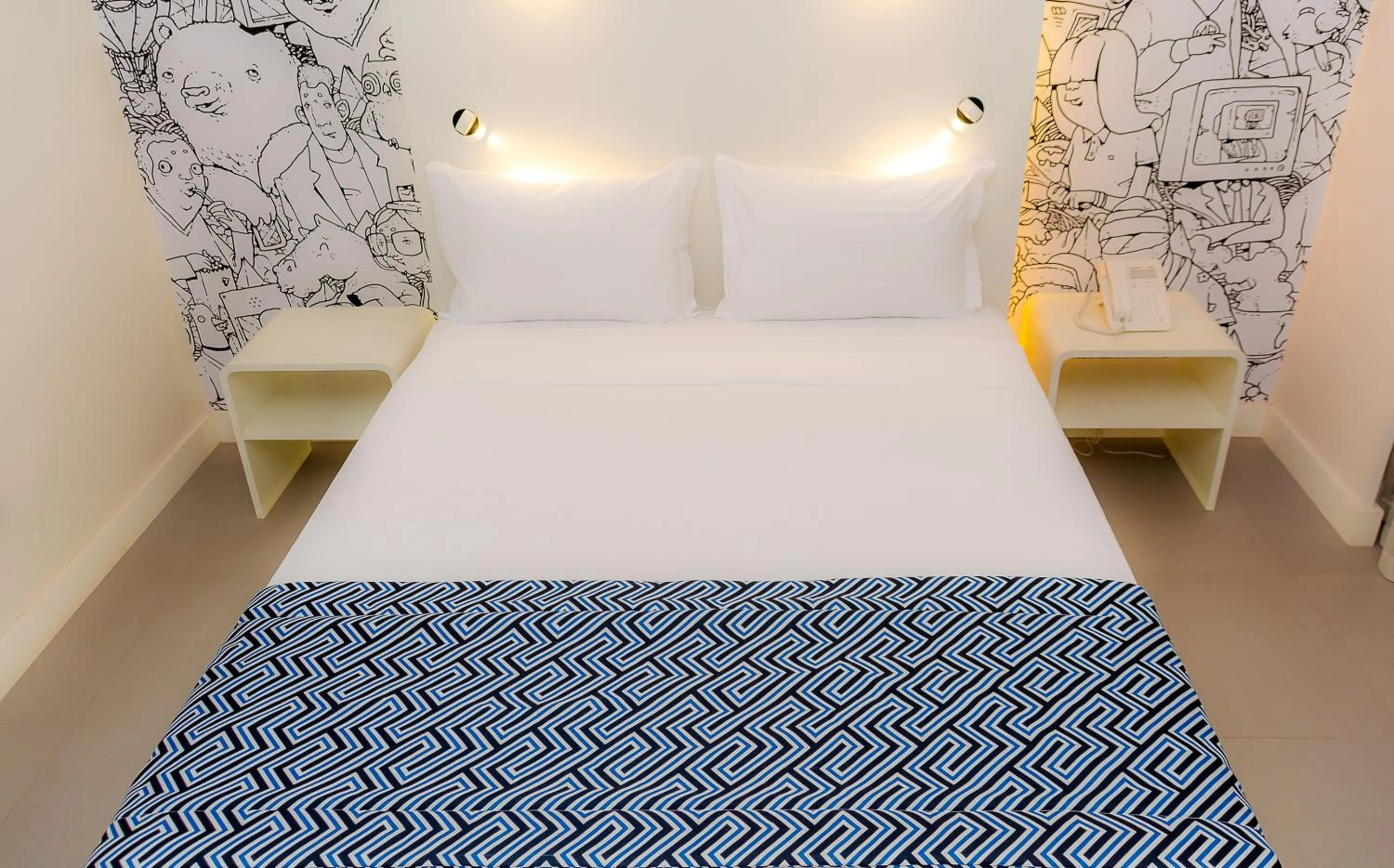 Bedroom, Bed in Golden Tower Shopping by Fênix Hotéis