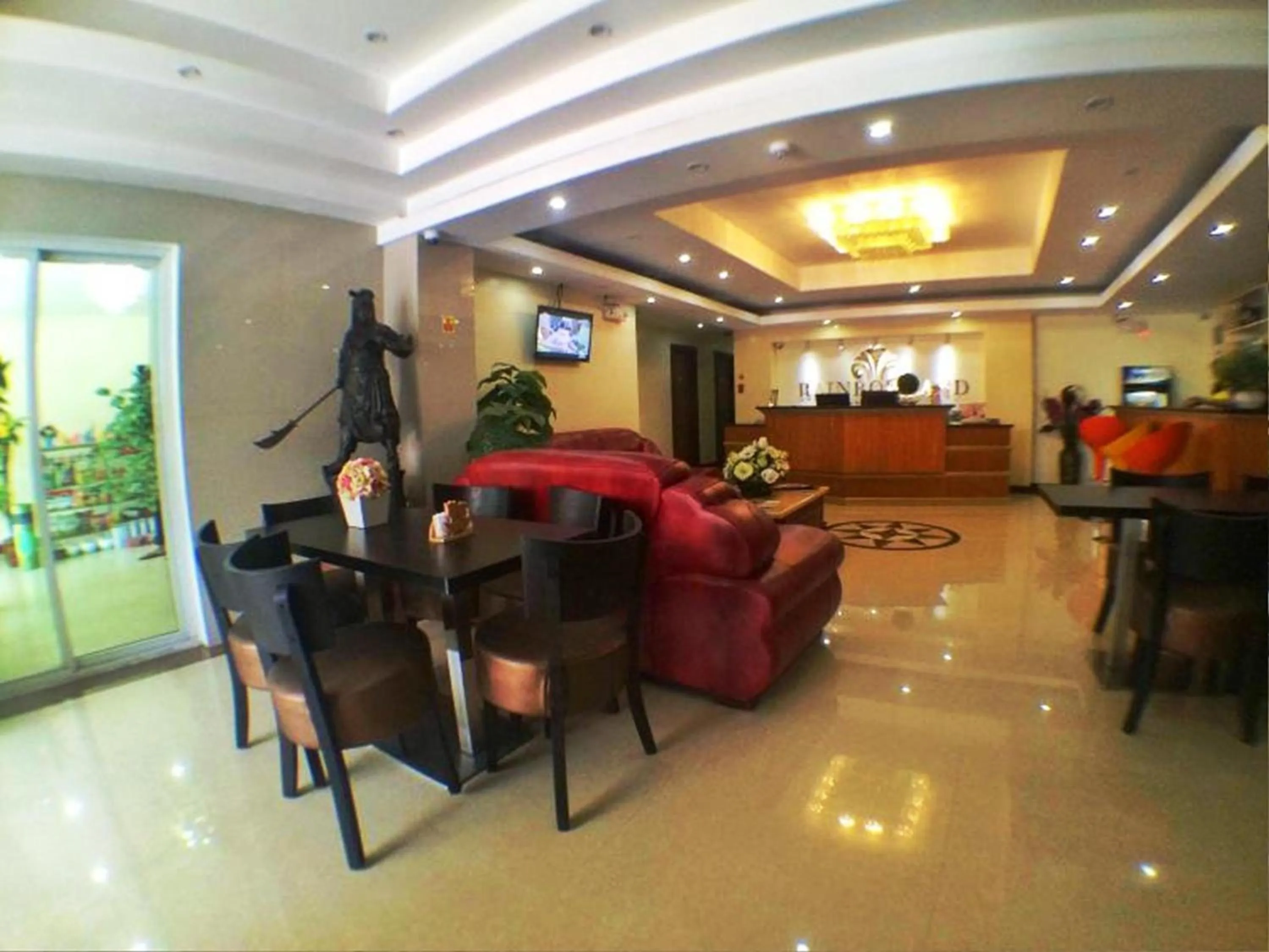 Lobby or reception in Rainbowland Hotel